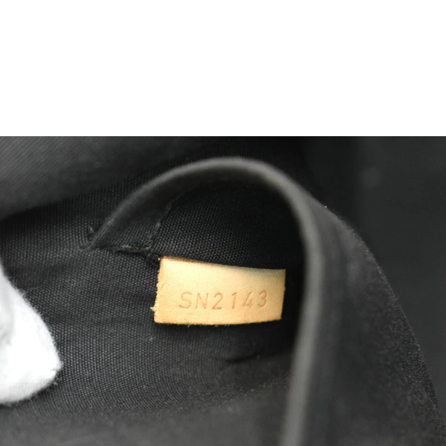 LOUIS VUITTON Alma GM Monogram Vernis Leather Satchel Bag Black