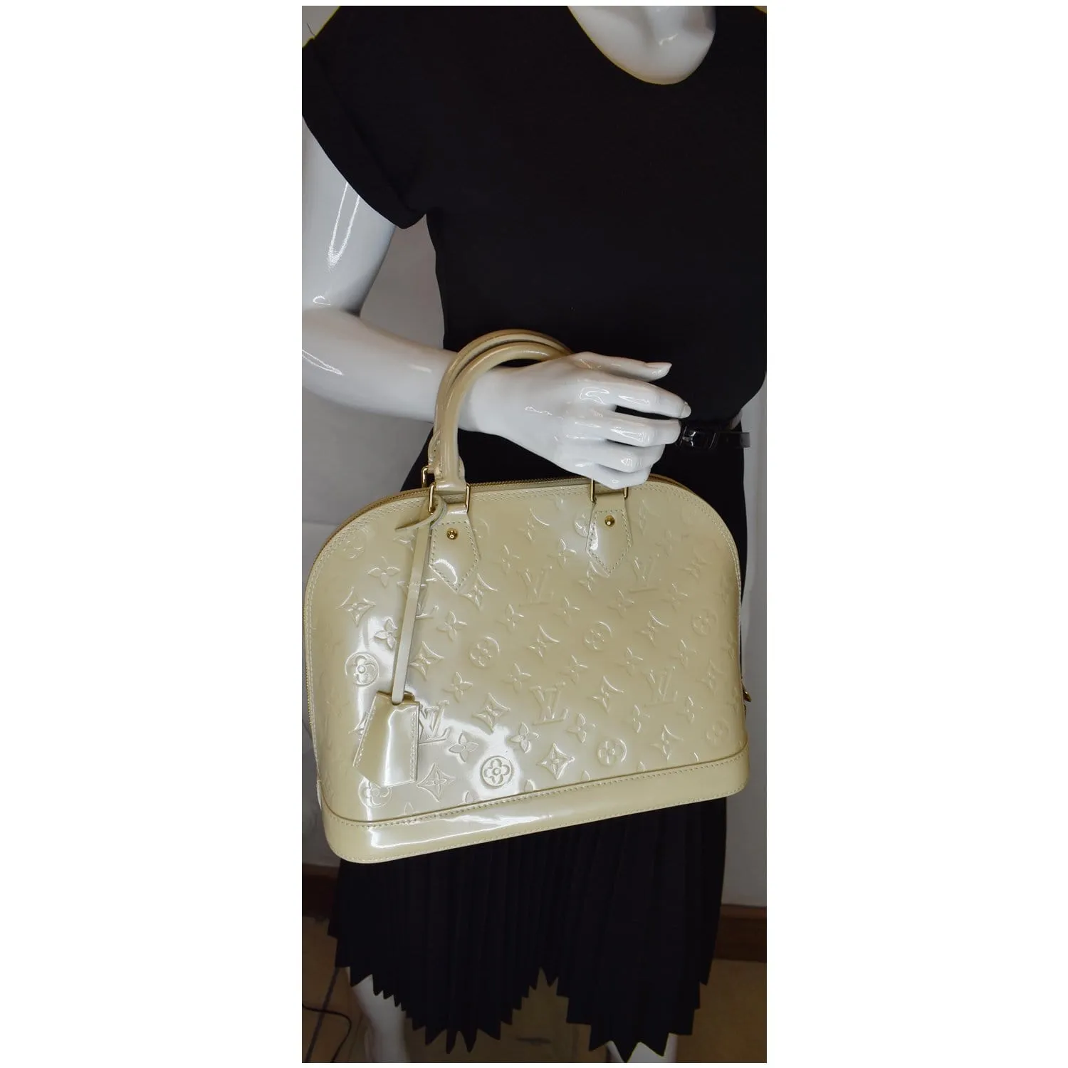 LOUIS VUITTON Alma PM Monogram Vernis Satchel Bag Cream - 20% OFF
