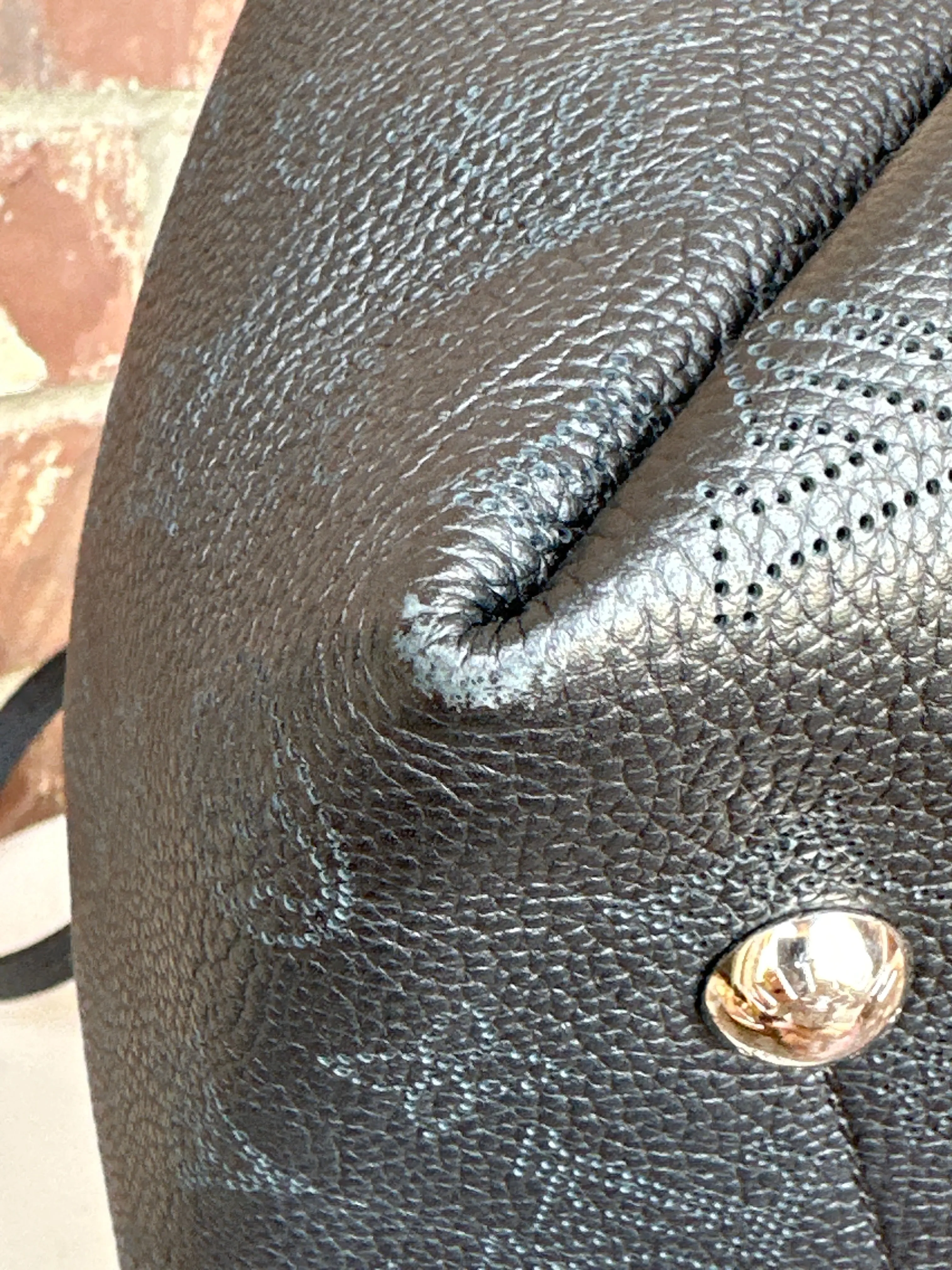 Louis Vuitton Bella Bucket Bag Mahina Leather 65567