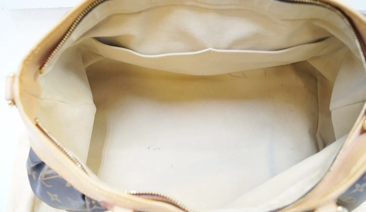 LOUIS VUITTON Boetie GM Monogram Canvas Shoulder Handbag Brown