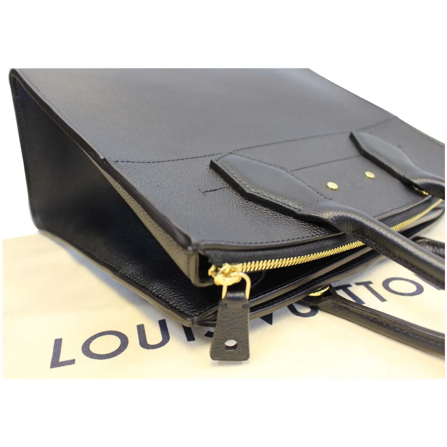 LOUIS VUITTON City Steamer MM Noir Black Leather Shoulder Bag
