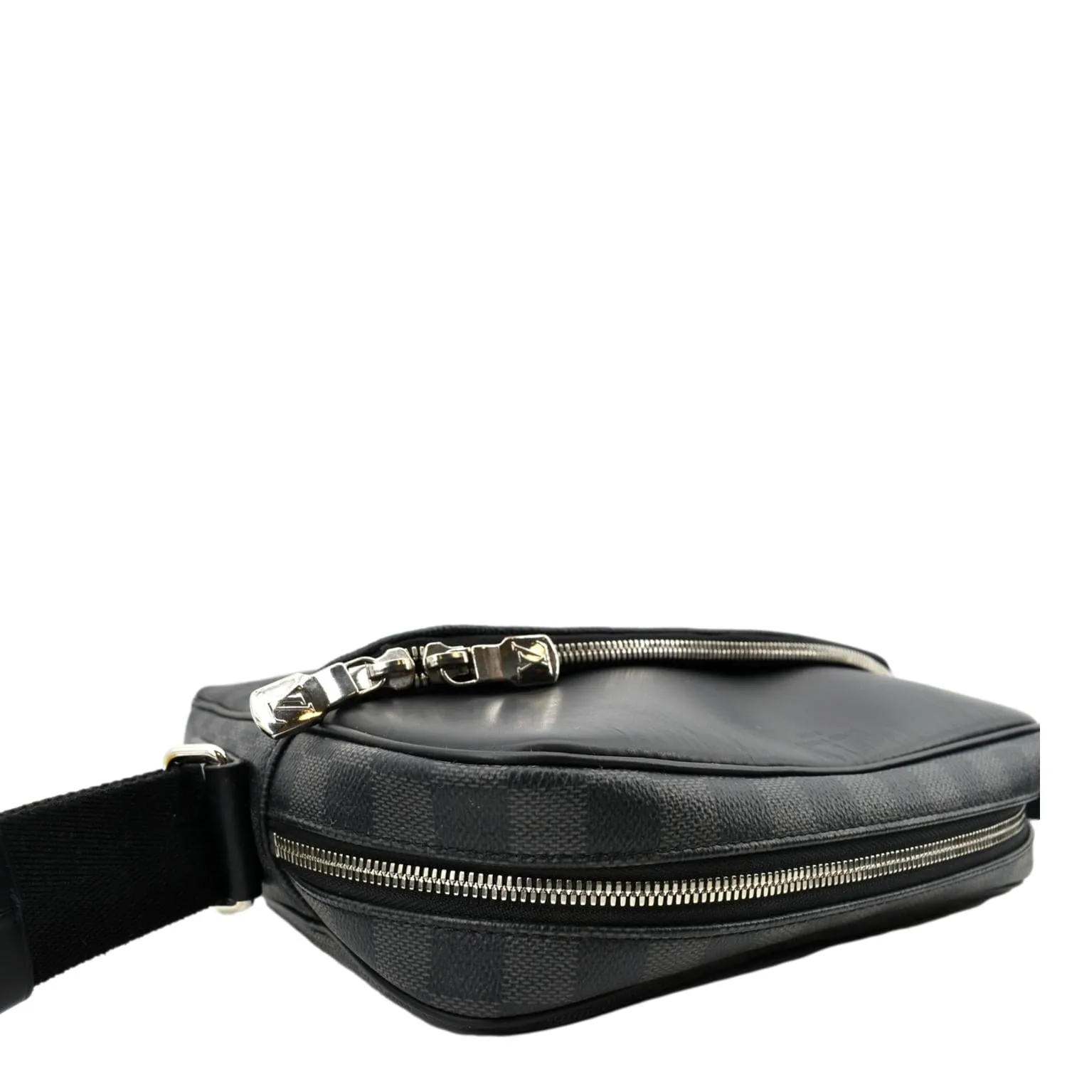 LOUIS VUITTON Dayton Reporter PM Damier Graphite Shoulder Bag Black
