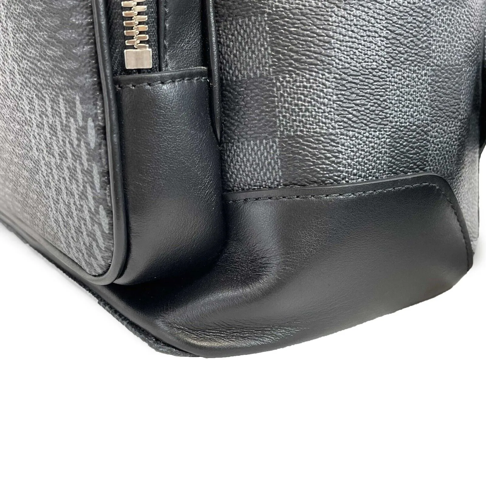 Louis Vuitton - Excellent - Campus Backpack - Gray Damier Graphite 3D Canvas