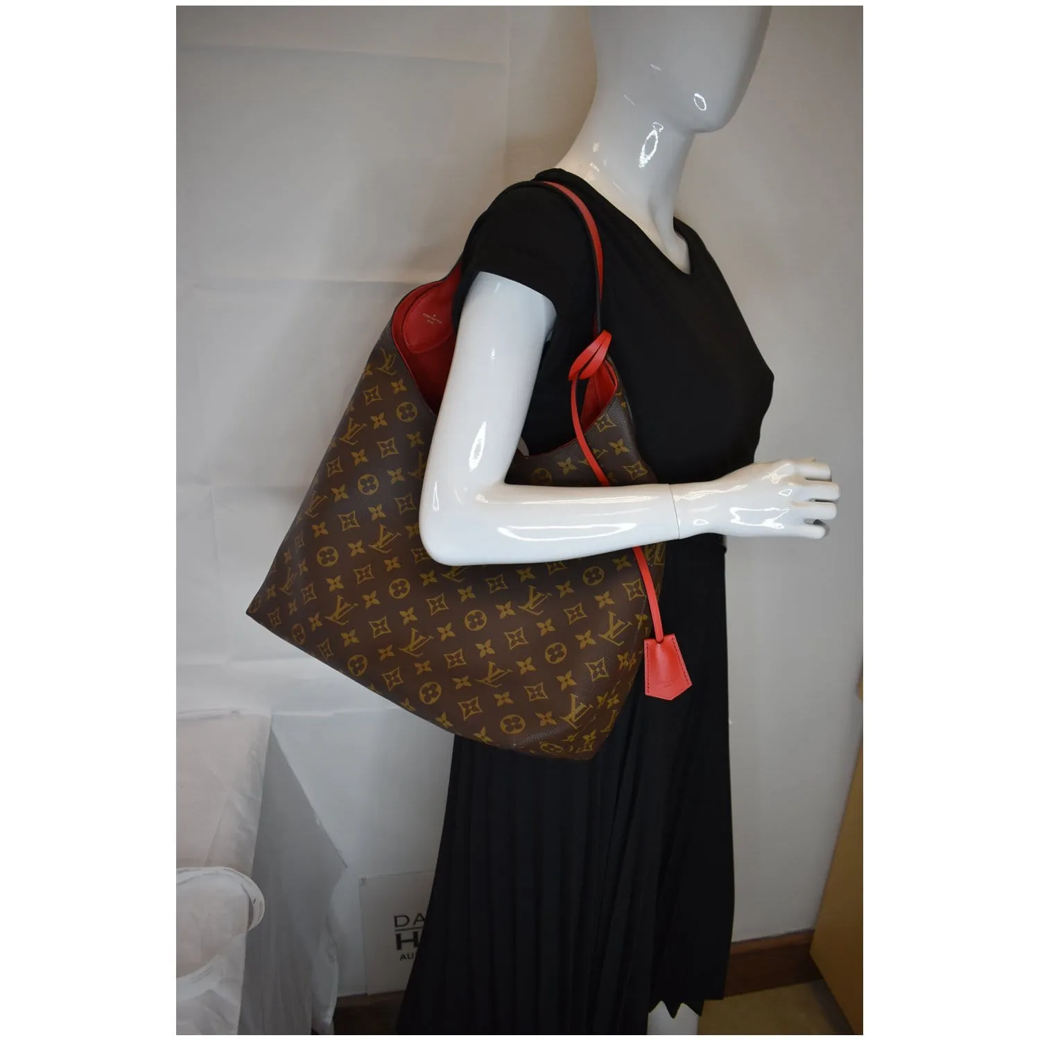 LOUIS VUITTON Flower Monogram Canvas Shoulder Hobo Bag Brown