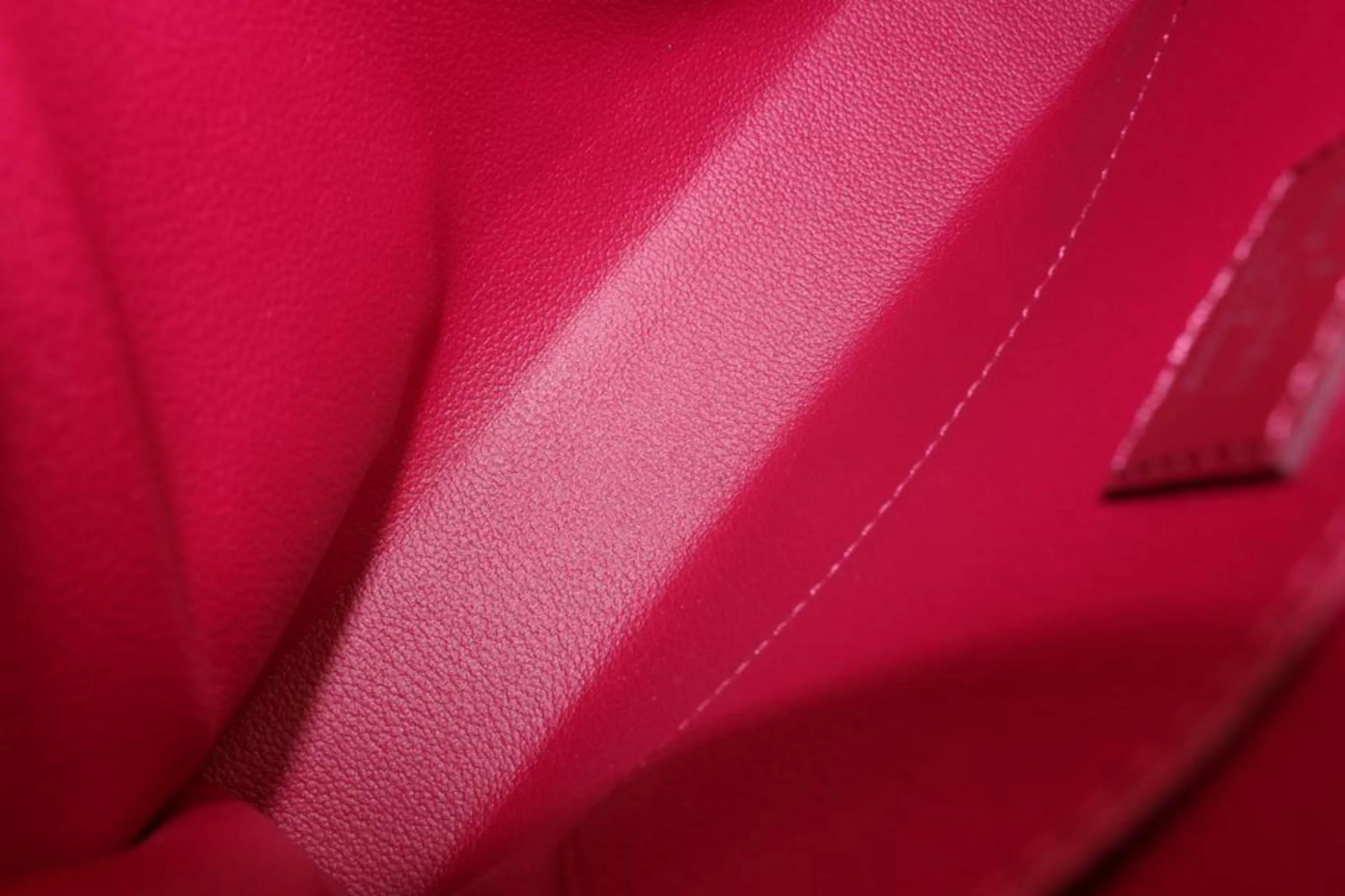 Louis Vuitton Fuchsia Epi Leather Toiletry 26 Cosmetic Pouch 21lu810s