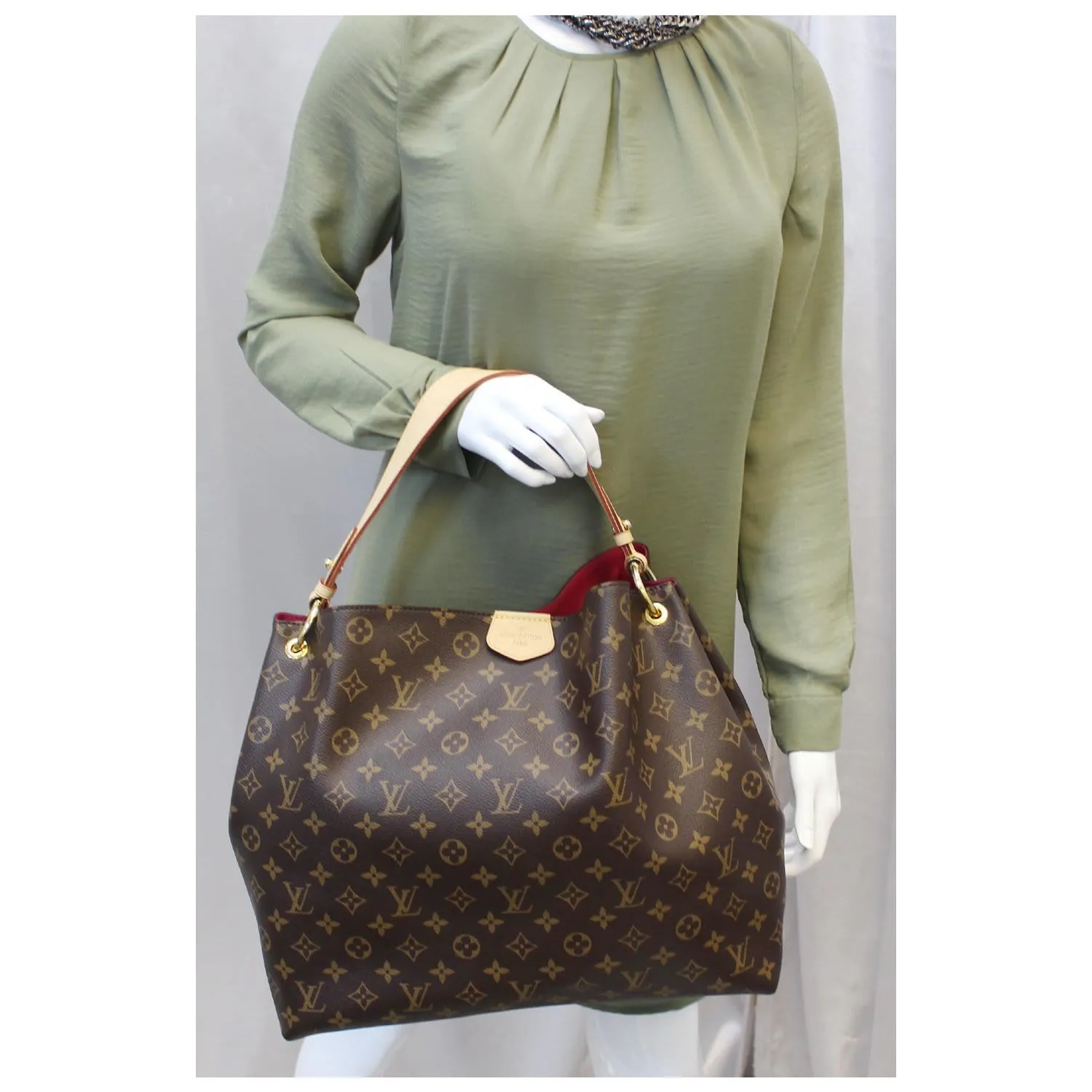 LOUIS VUITTON Graceful MM Monogram Canvas Shoulder Bag