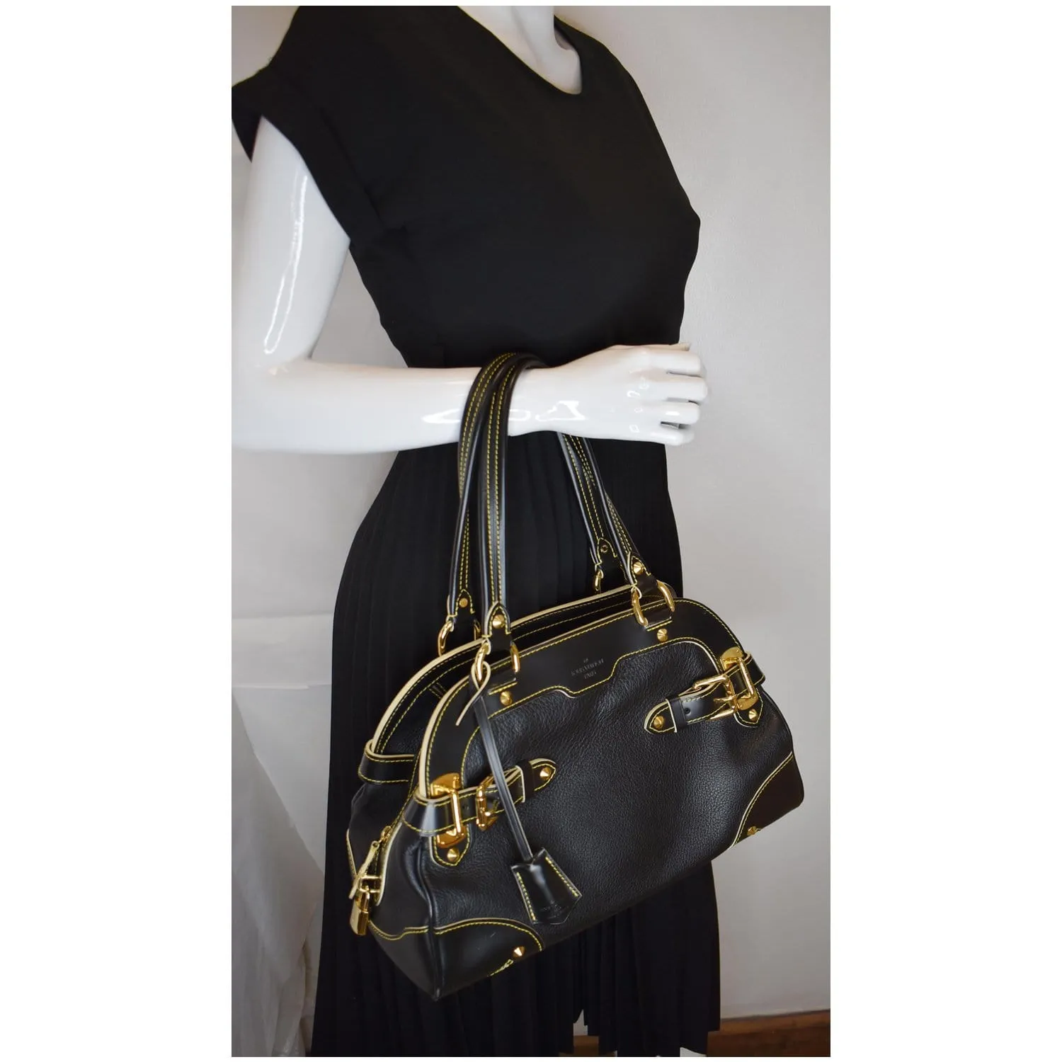 LOUIS VUITTON Le Radieux Suhali Leather Satchel Bag Black