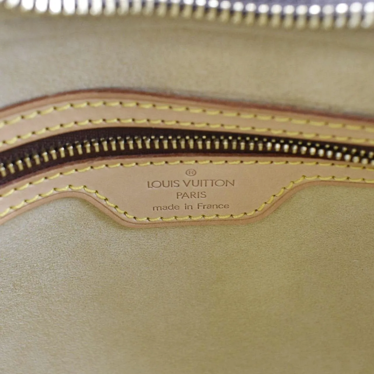 LOUIS VUITTON Looping MM Monogram Canvas Shoulder Bag Brown