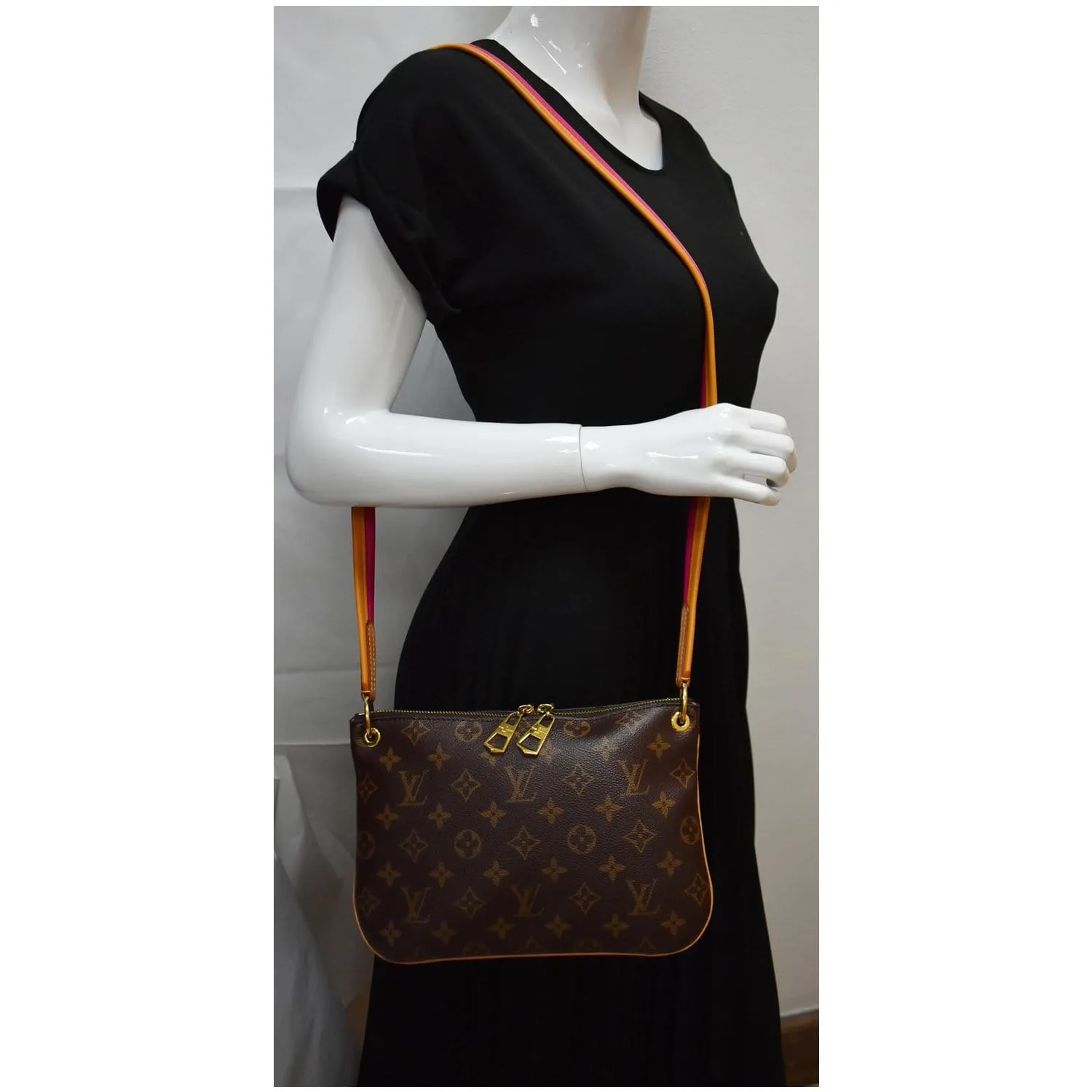 LOUIS VUITTON Lorette Monogram Canvas Shoulder Bag Brown