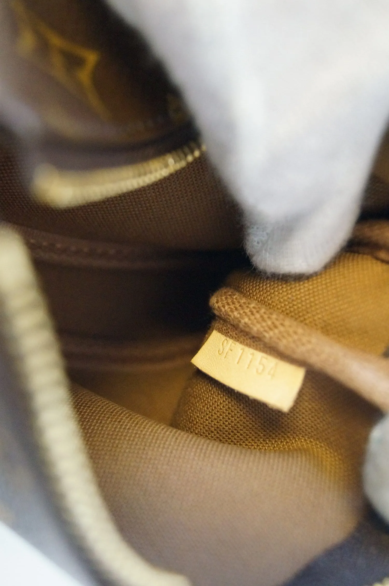 LOUIS VUITTON Monogram Canvas Mini Pochette Accessoires Pouch