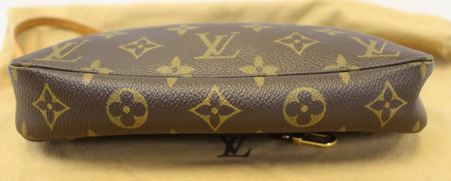 LOUIS VUITTON Monogram Canvas Pochette Accessoires Pouch