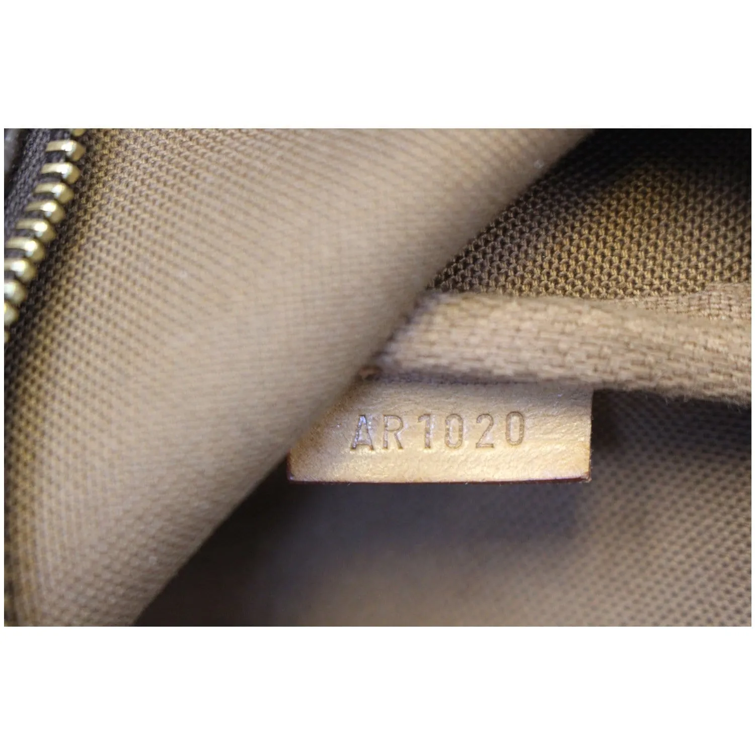 LOUIS VUITTON Monogram Canvas Pochette Accessoires Pouch