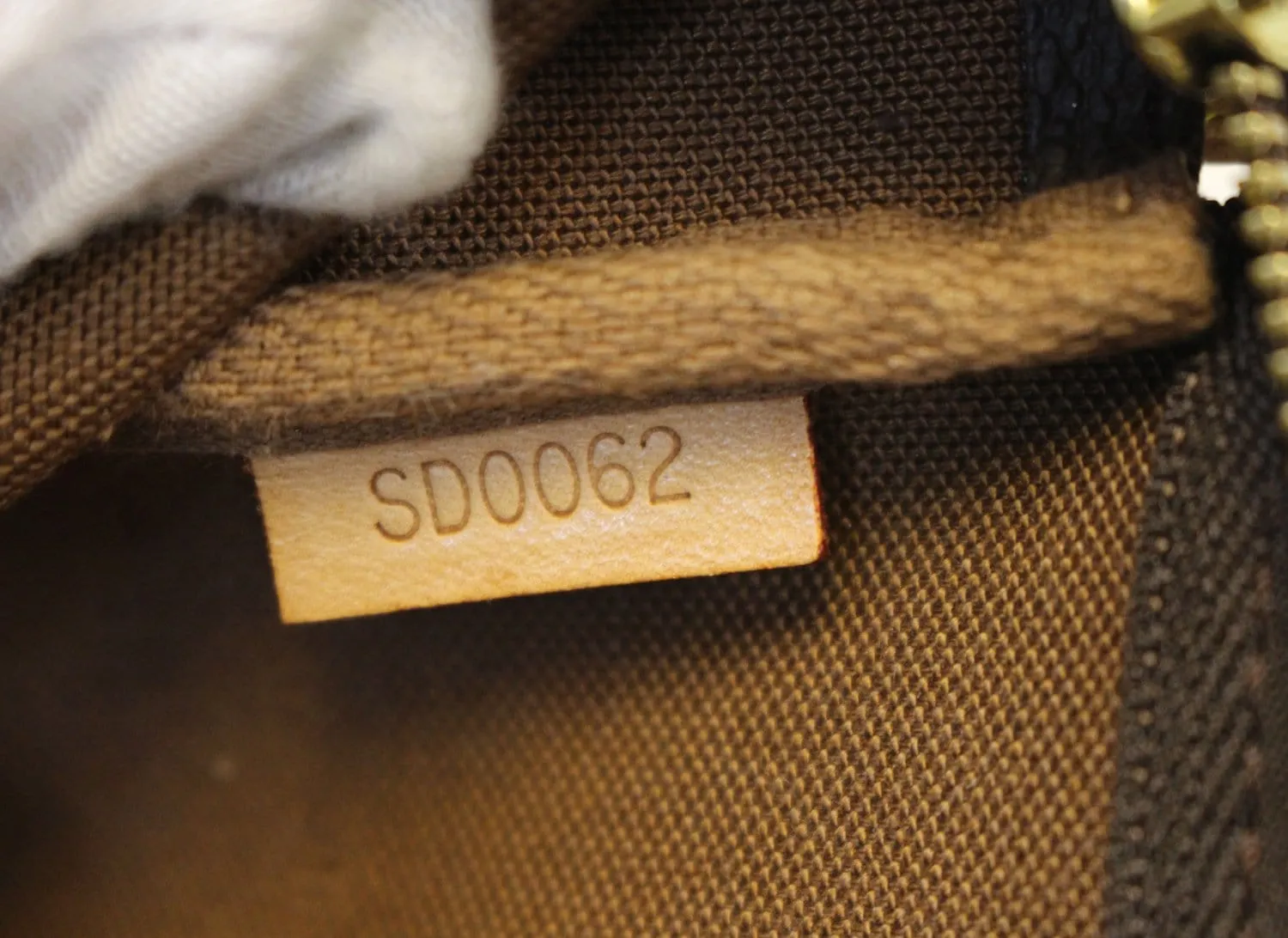 LOUIS VUITTON Monogram Canvas Pochette Accessoires Pouch