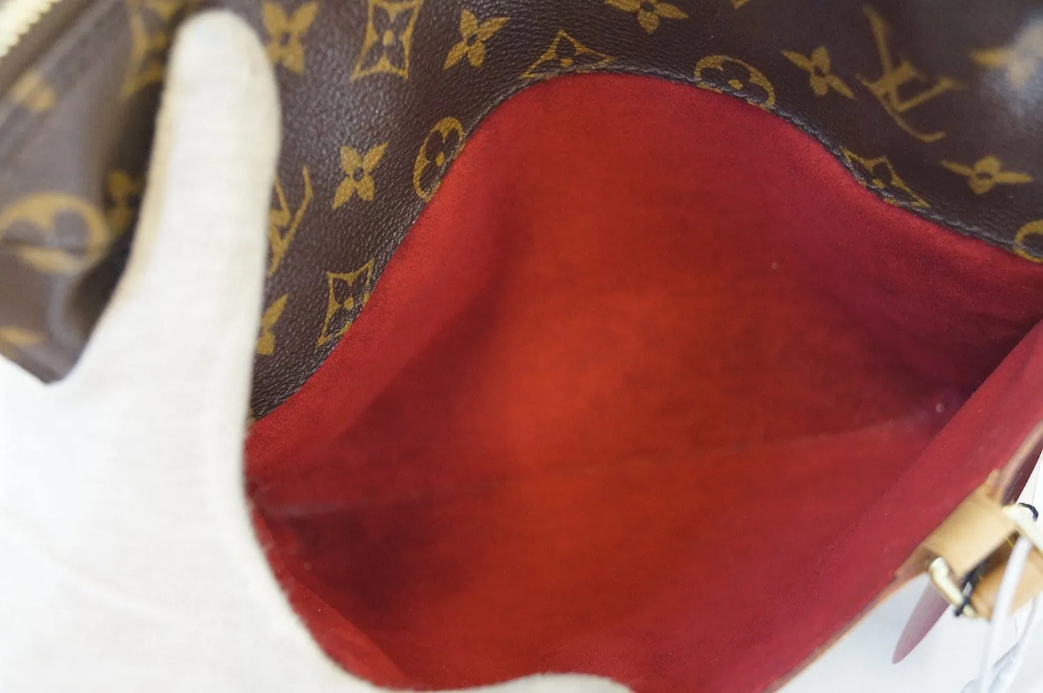 LOUIS VUITTON Monogram Coussin GM Shoulder Bag