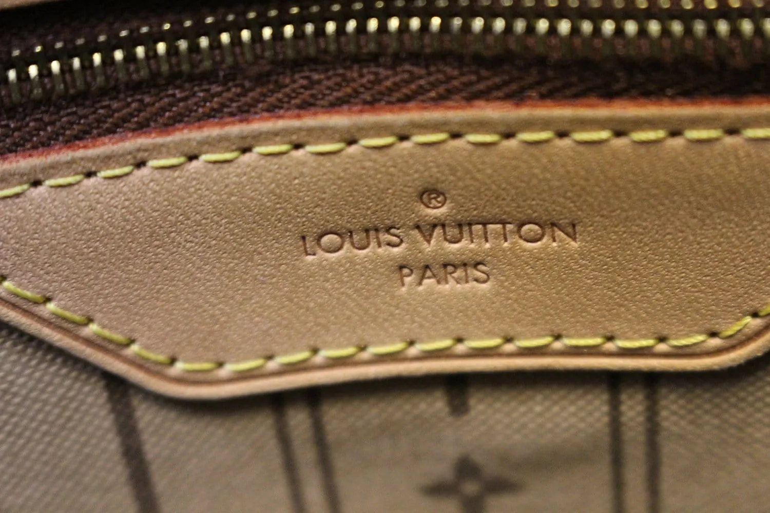 LOUIS VUITTON Monogram Delightful GM Shoulder Bag