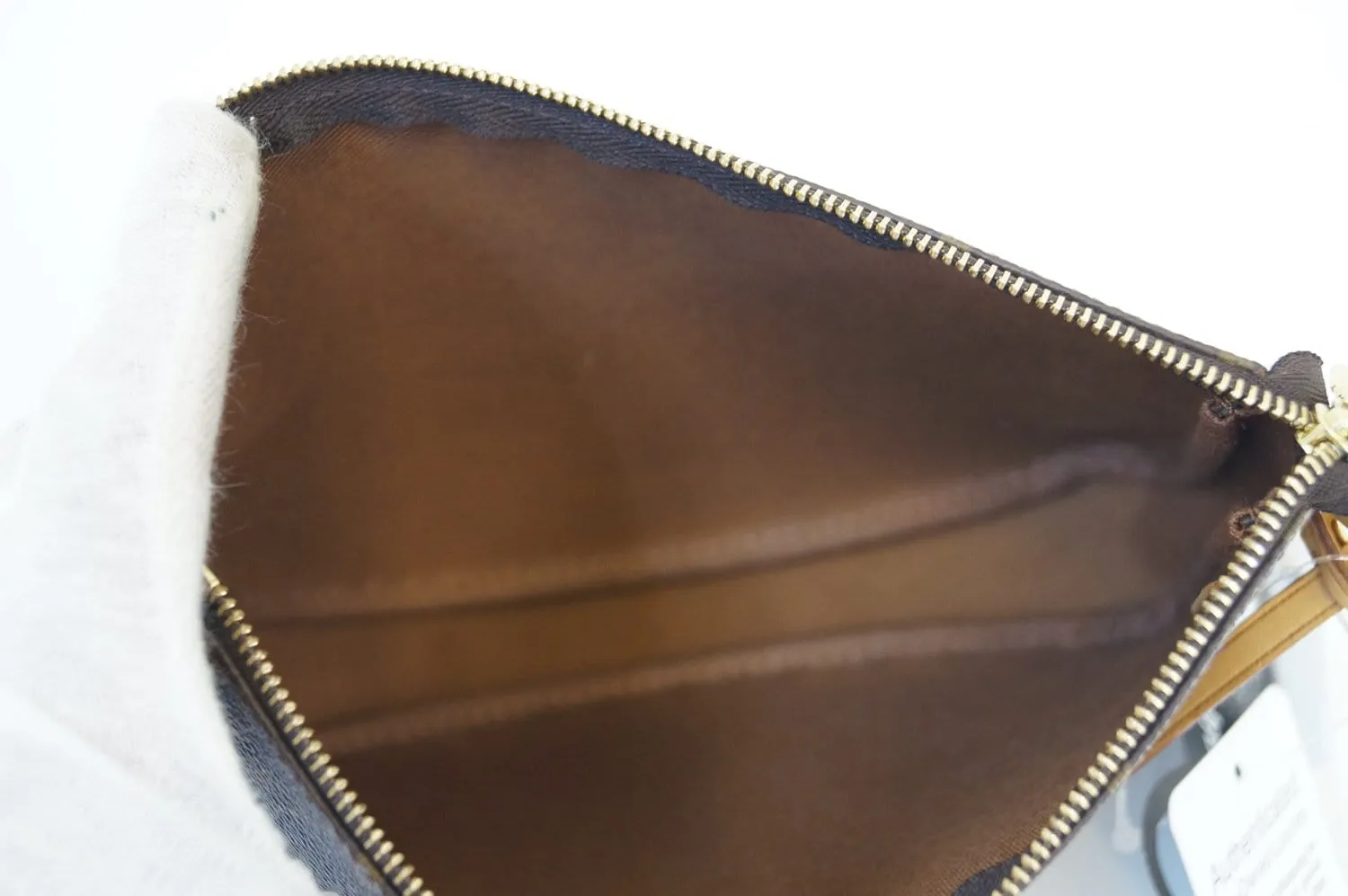 LOUIS VUITTON Monogram Pochette Accessoires Pouch