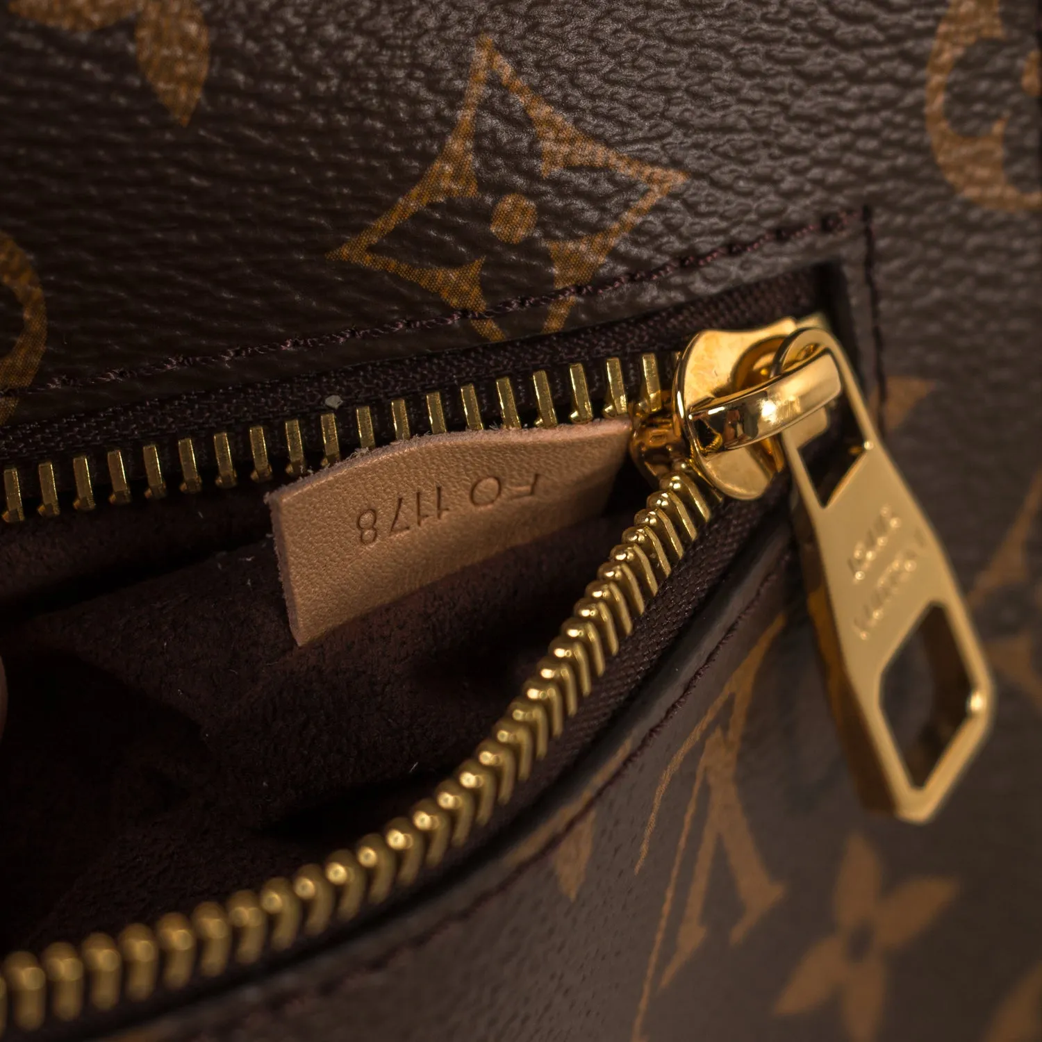 Louis Vuitton Monogram Pochette Metis