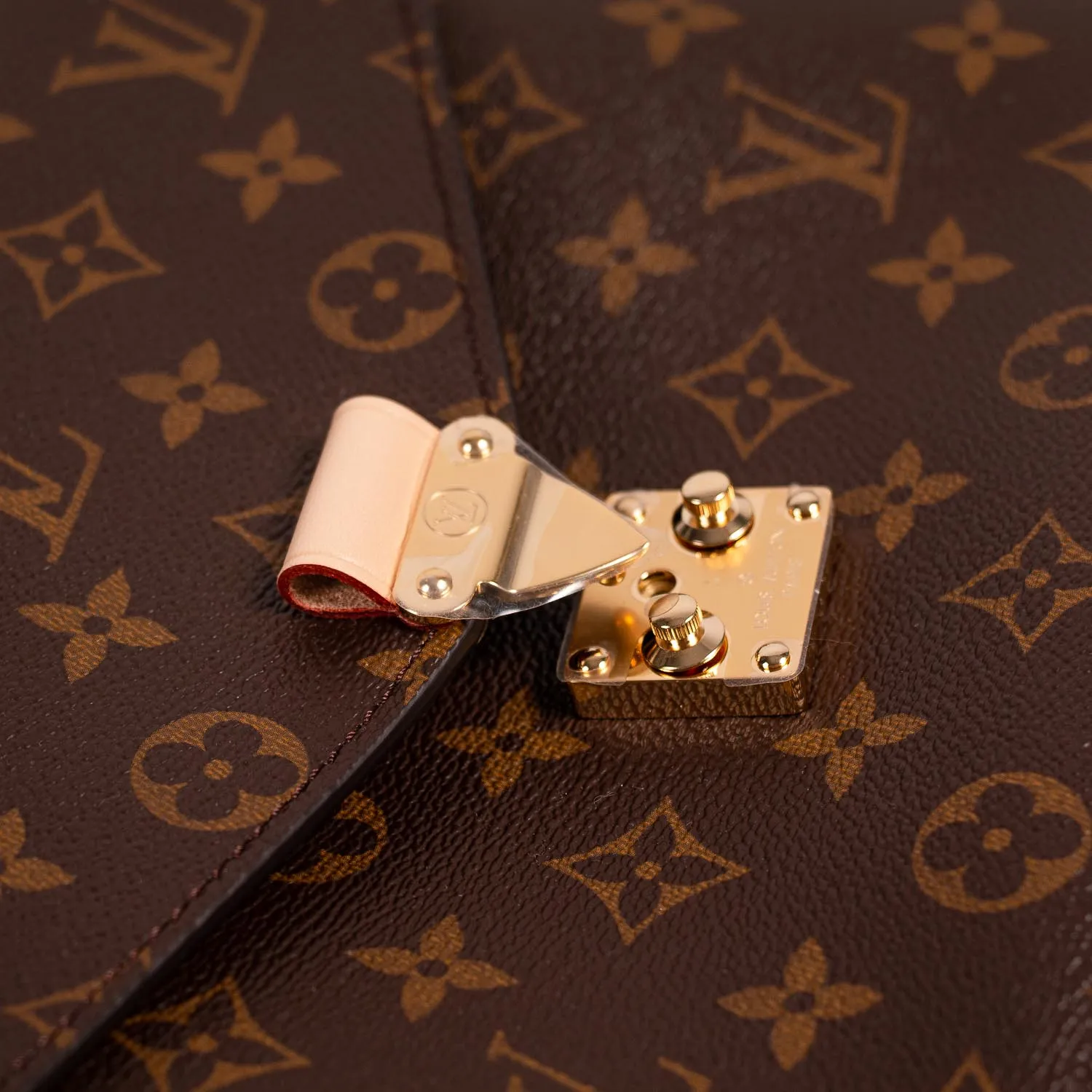 Louis Vuitton Monogram Pochette Metis