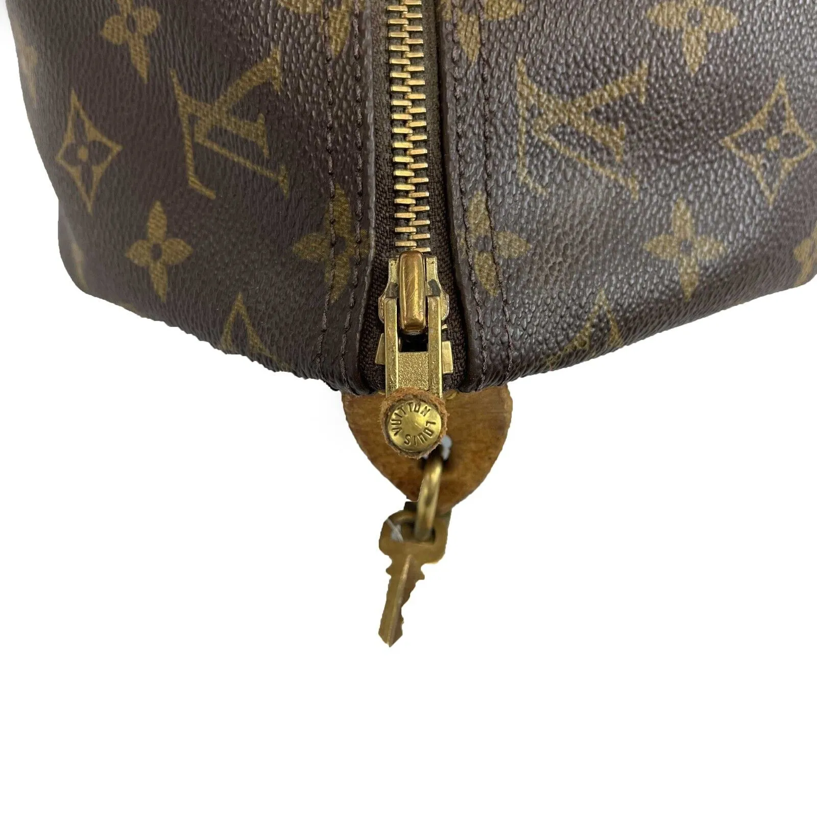Louis Vuitton - Monogram Speedy 40 - Top Handle w/ Key & Lock