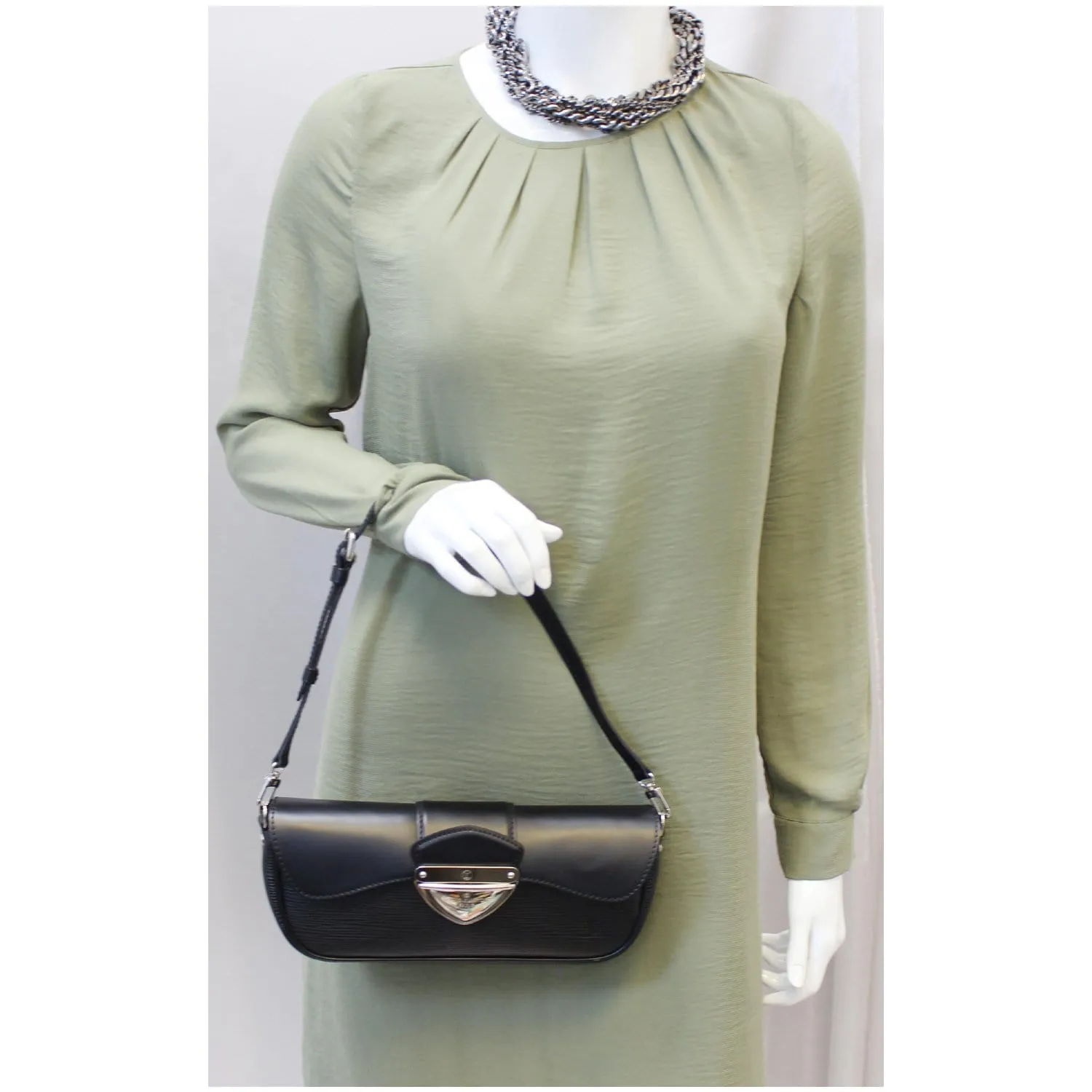 LOUIS VUITTON Montaigne Epi Leather Clutch Bag Black