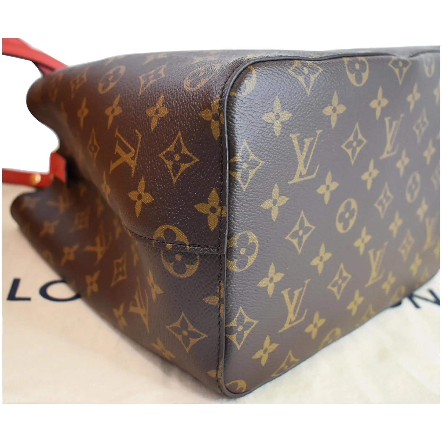 LOUIS VUITTON Neonoe Monogram Canvas Shoulder Bag Coquelicot