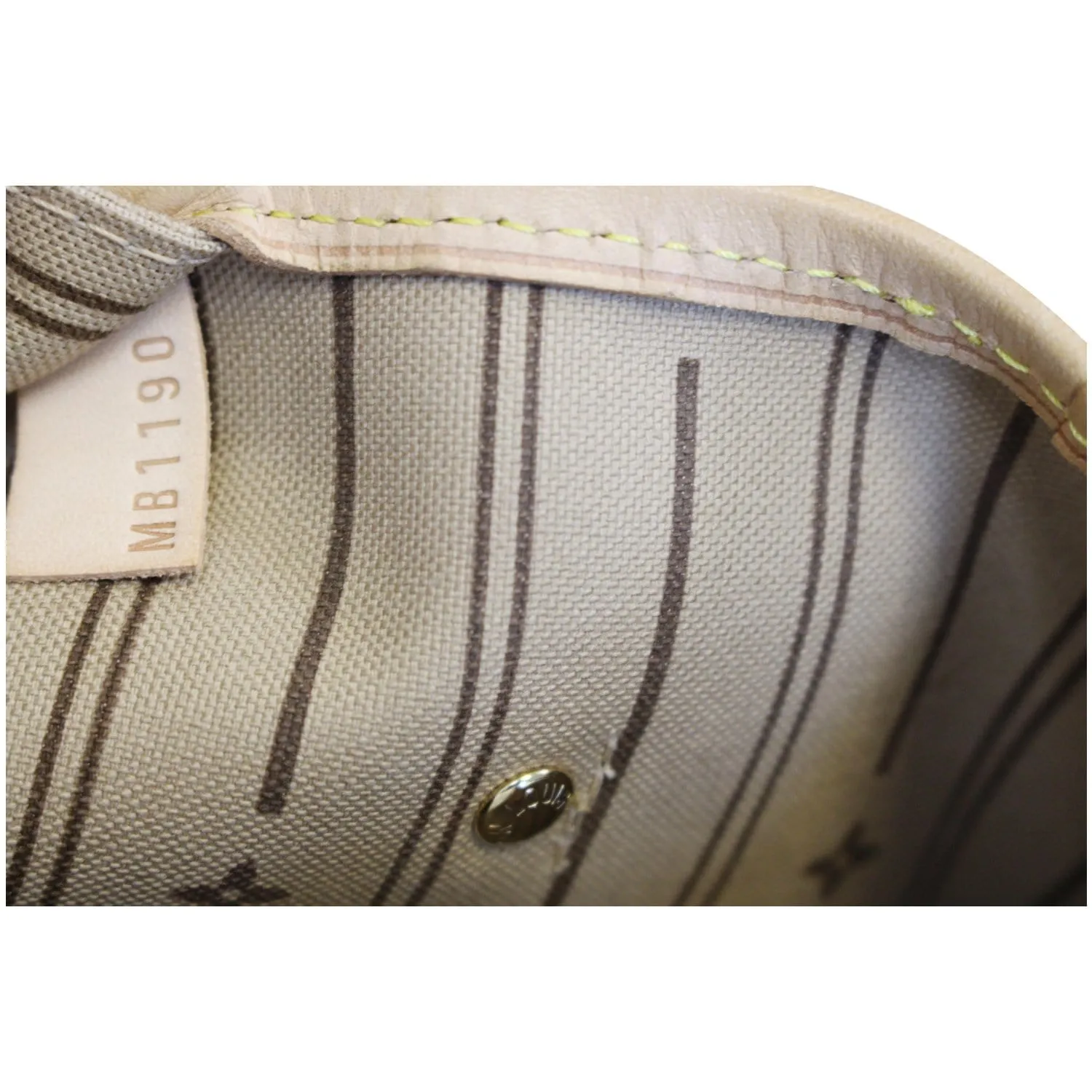 LOUIS VUITTON Neverfull MM Monogram Canvas Tote Bag Brown