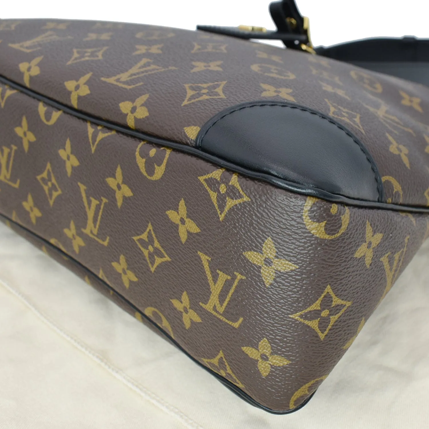LOUIS VUITTON Odeon NM MM Monogram Canvas Shoulder Bag Brown