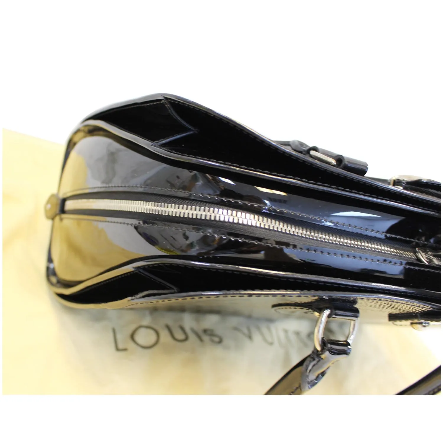 LOUIS VUITTON Pont-Neuf GM Epi Electric Leather Satchel Bag Black