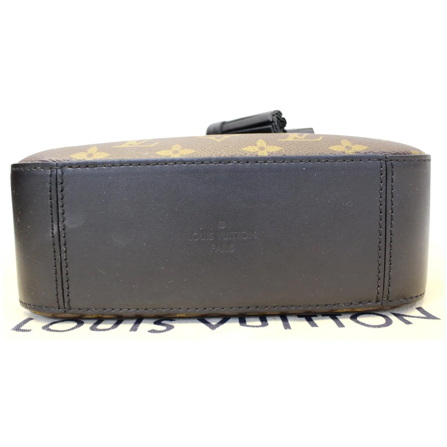 LOUIS VUITTON Saintonge Monogram Canvas Shoulder Bag Noir Black