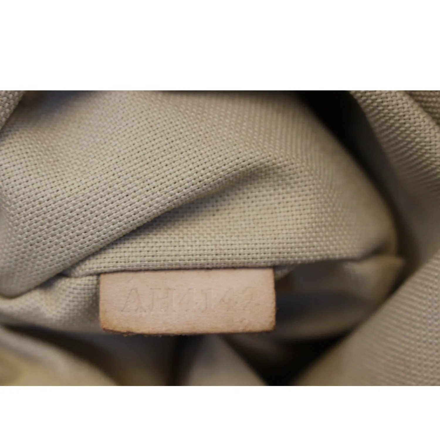 LOUIS VUITTON Soffi Damier Azur White Satchel Shoulder Bag