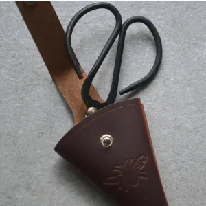 Metal Scissors in Recycled Leather Pouch