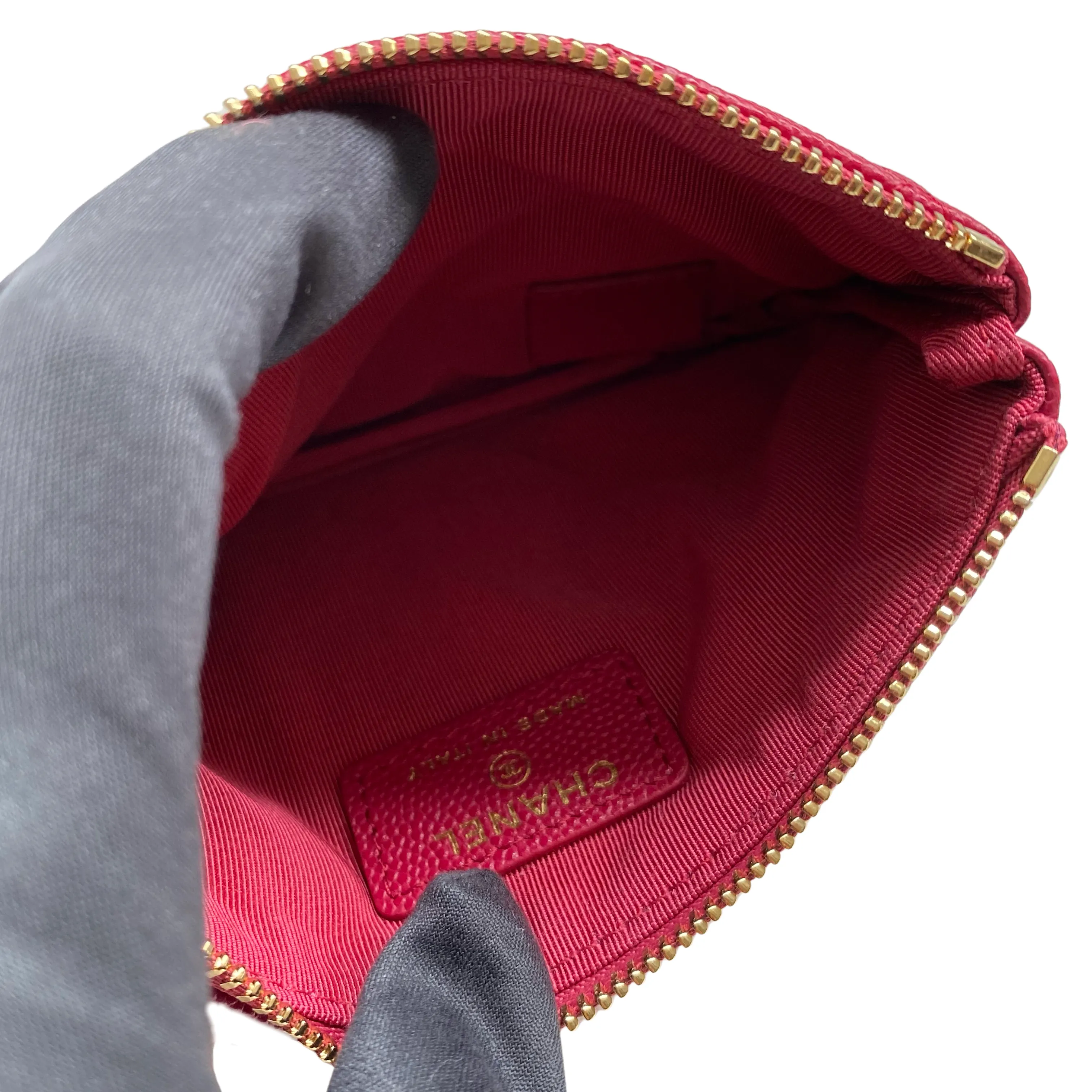 Mini O Case Pouch in 21A Raspberry Caviar