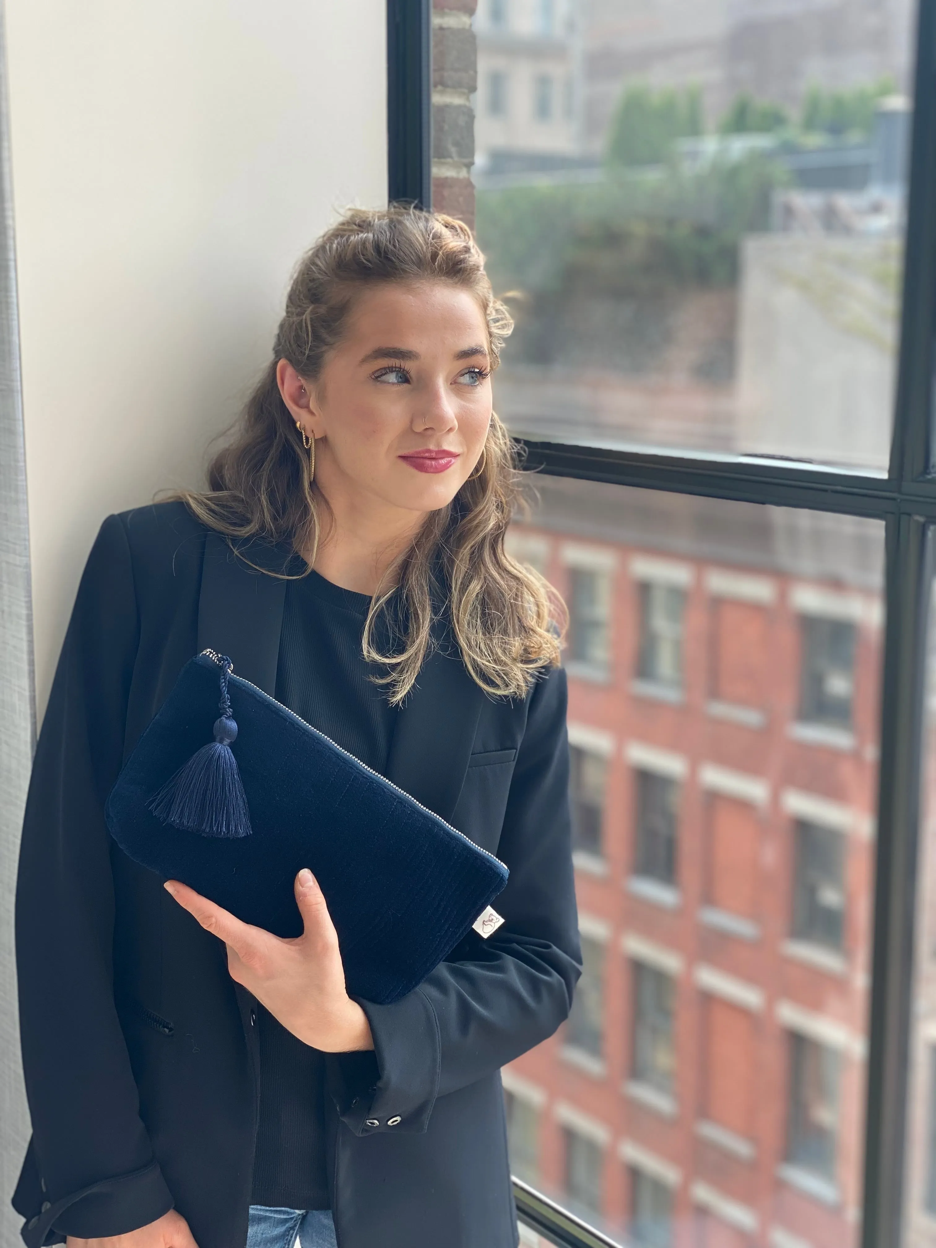 Quilted Velvet Hold Me Clutch - Navy