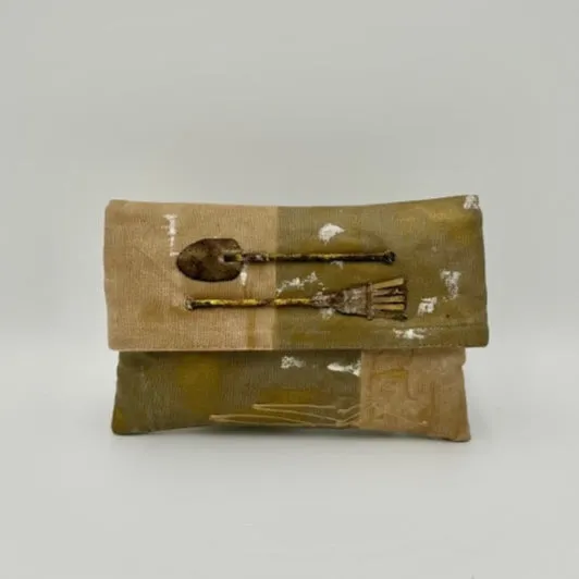 Rake and Shovel Clutch