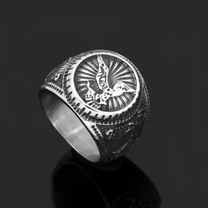 Raven Ring