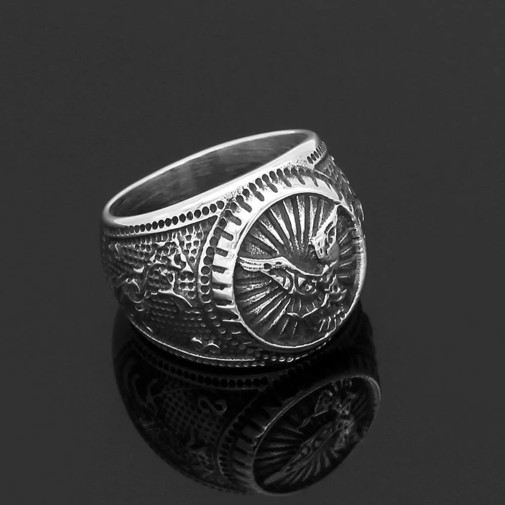 Raven Ring