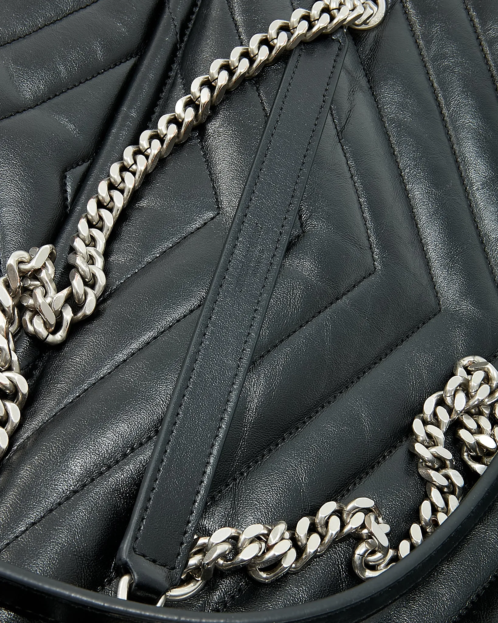 Saint Laurent Black Chevron Large LouLou Matelasse Chain Bag