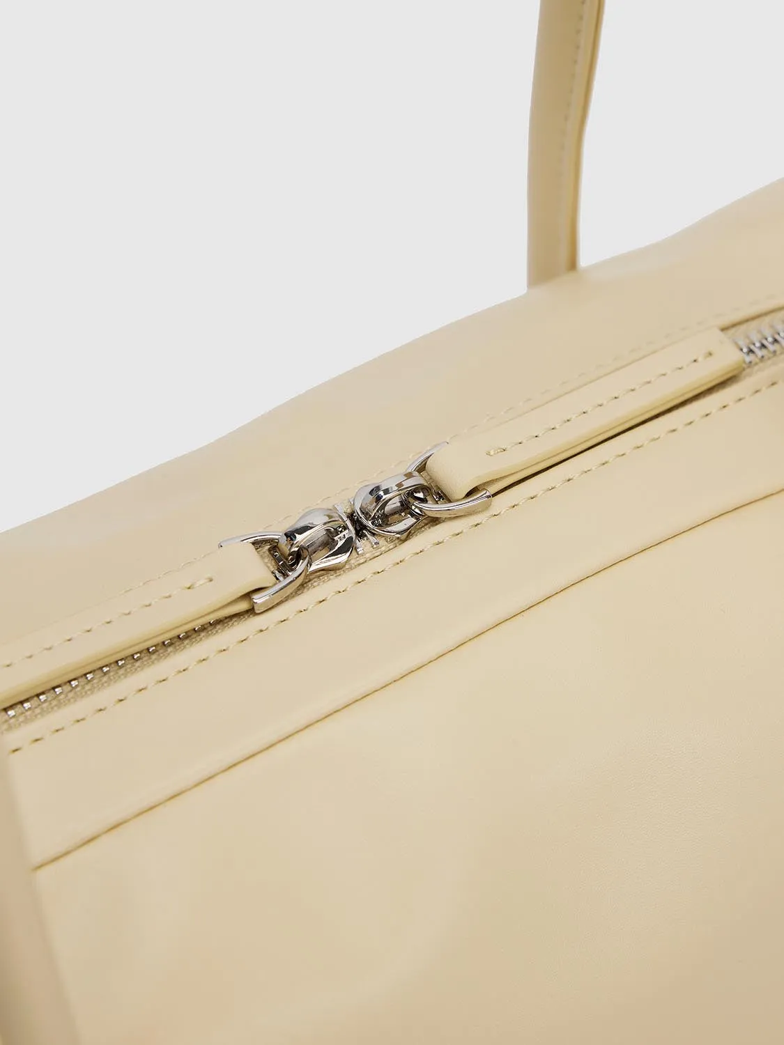 Shoulder Bags