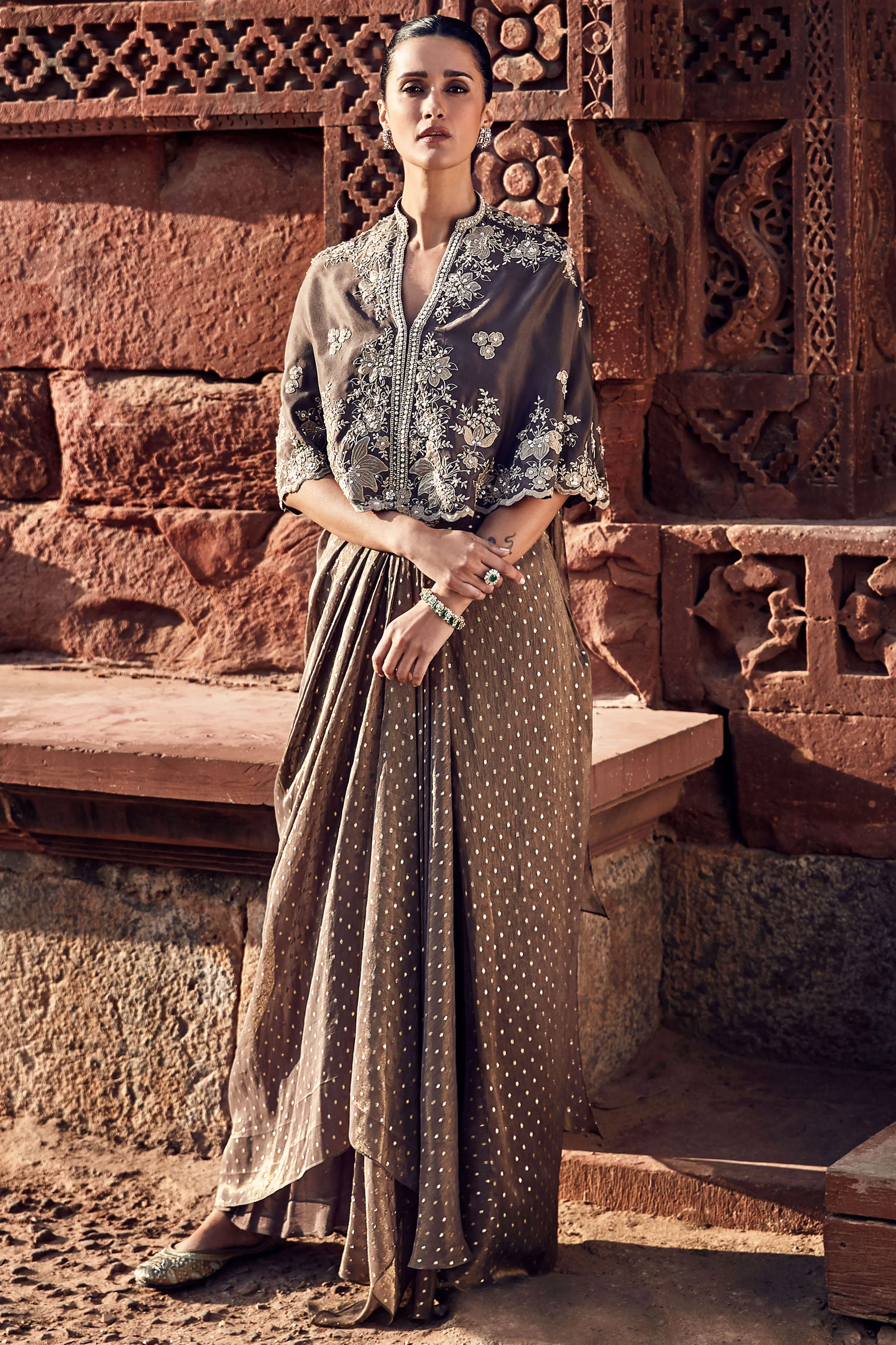 Sona patti multani mini cape and stitched sari set