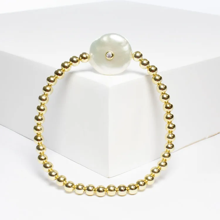 Stretch Beaded Bracelet With Freshwater Pearl - Gold
