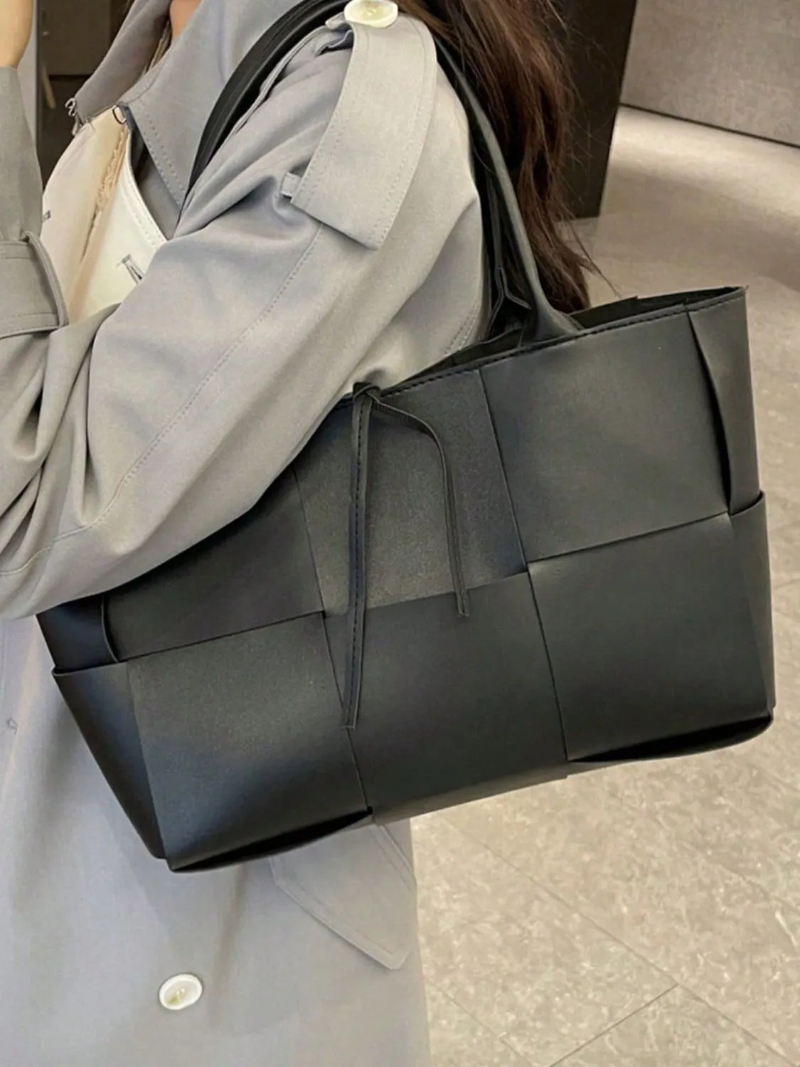 Stylish PU leather woven handbag and Clutch Set