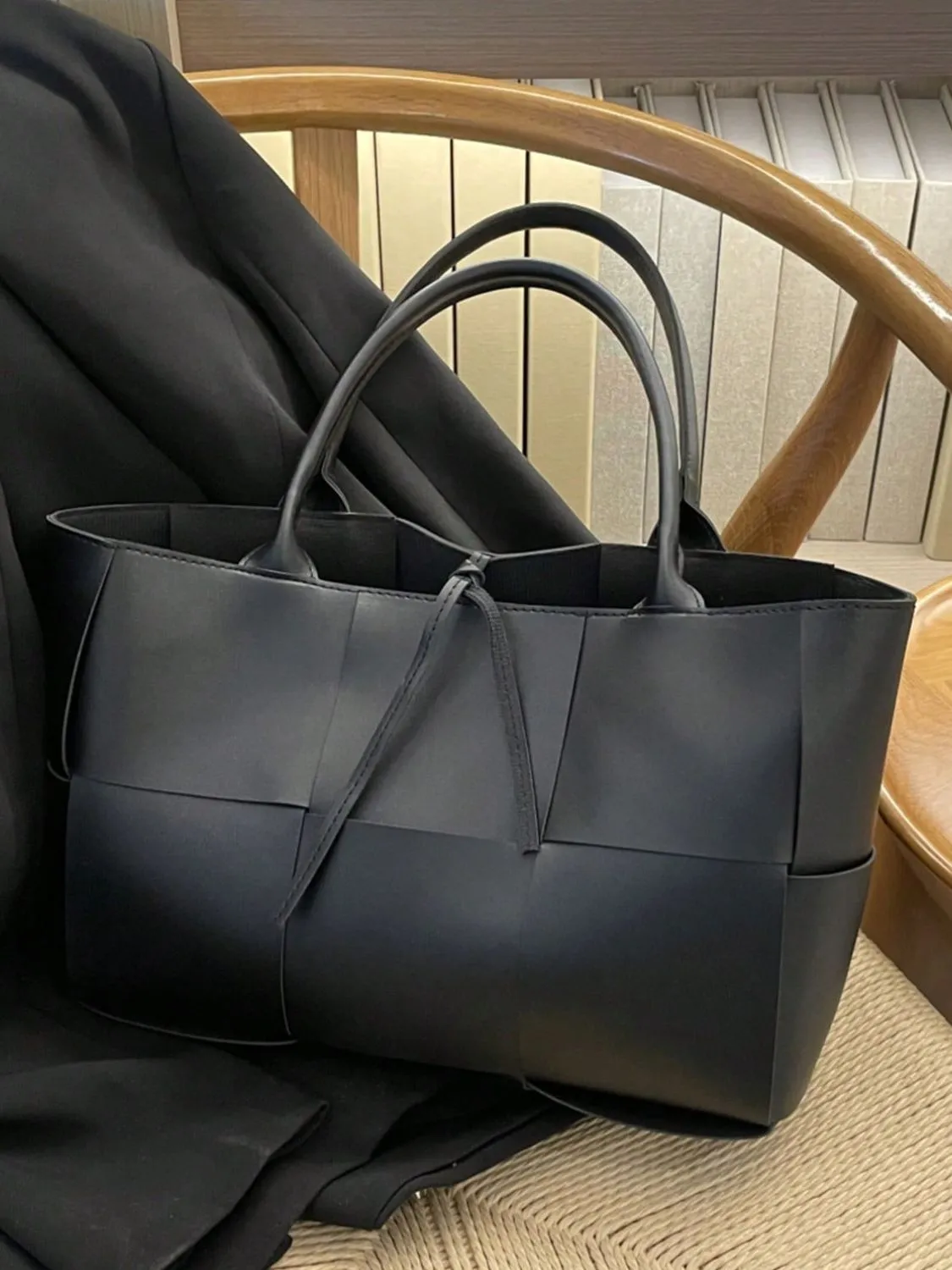 Stylish PU leather woven handbag and Clutch Set