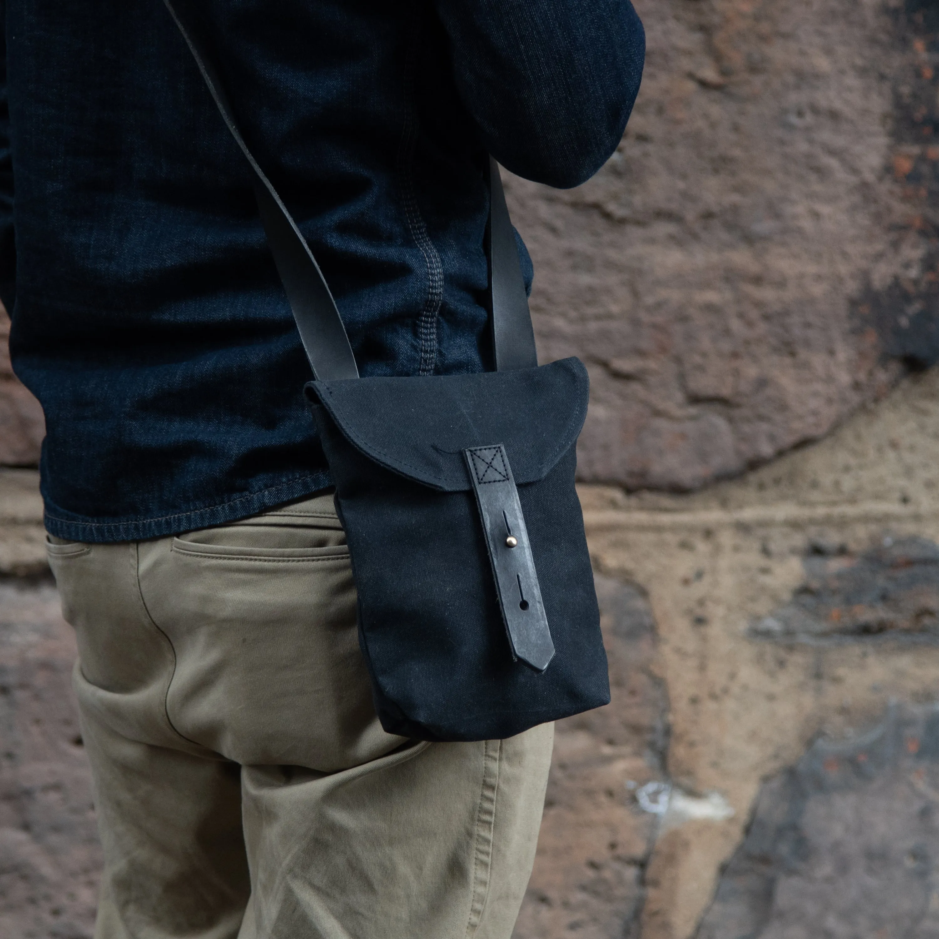 The Small Hunter Satchel