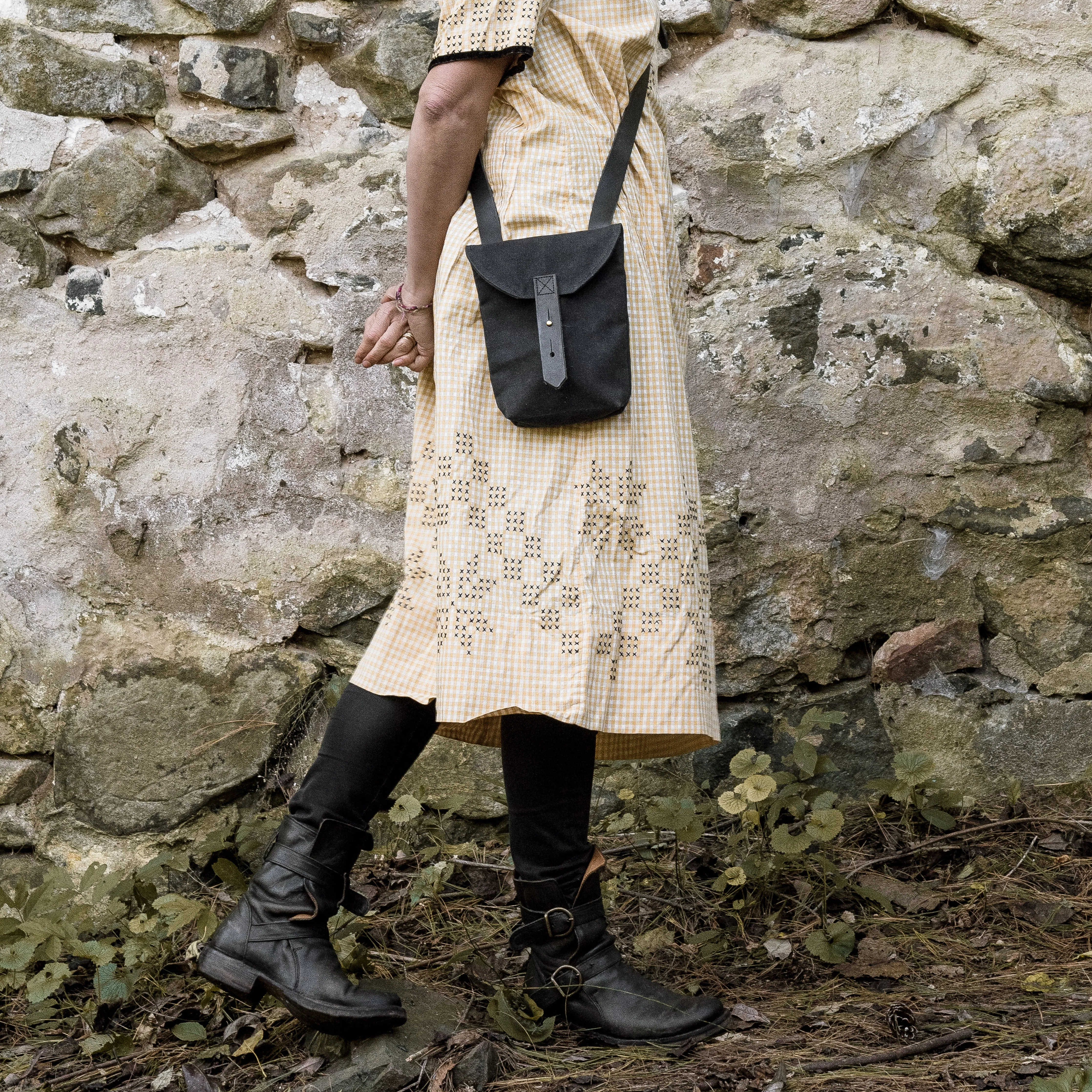 The Small Hunter Satchel