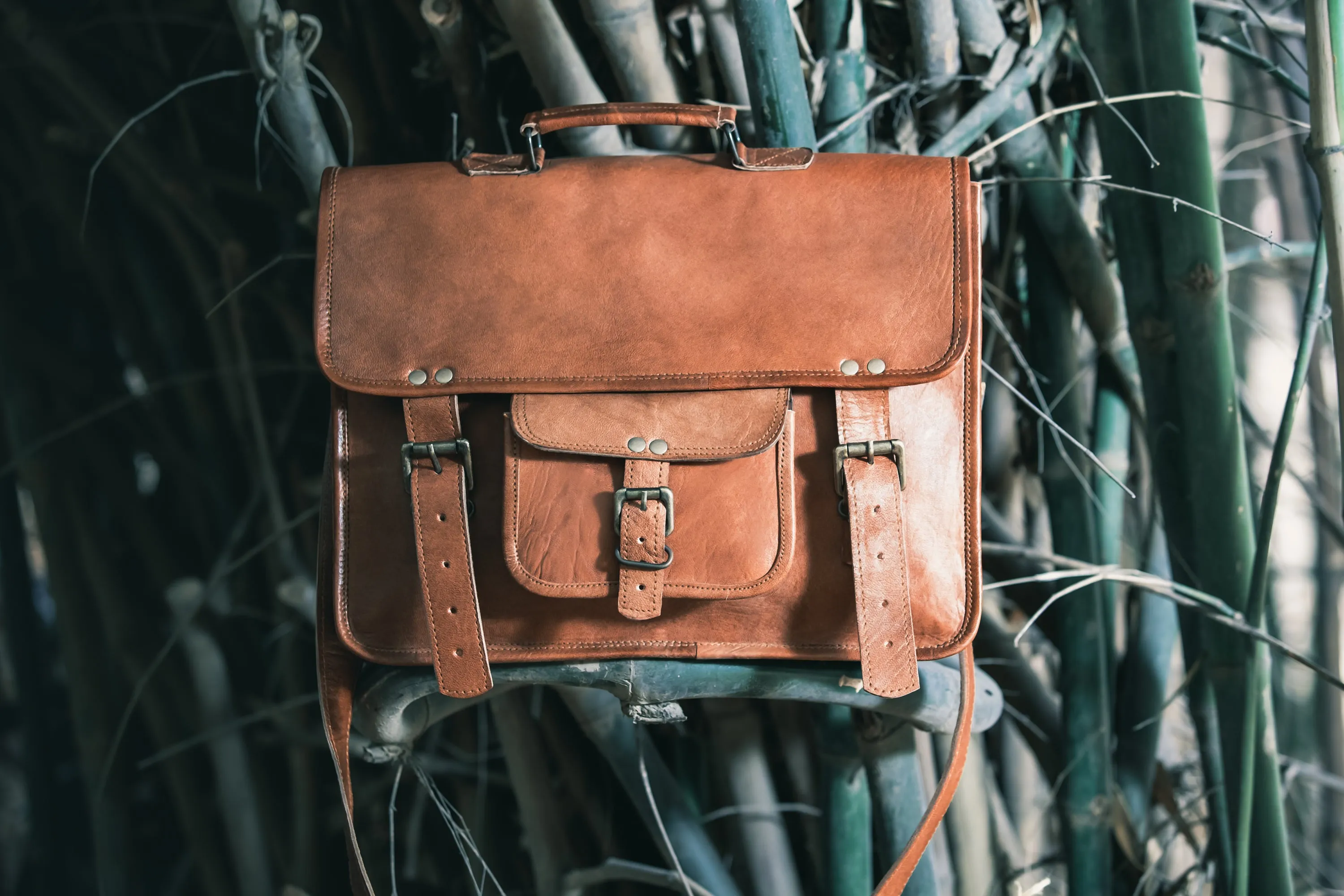Timeless Classic Vintage Leather Messenger Bag