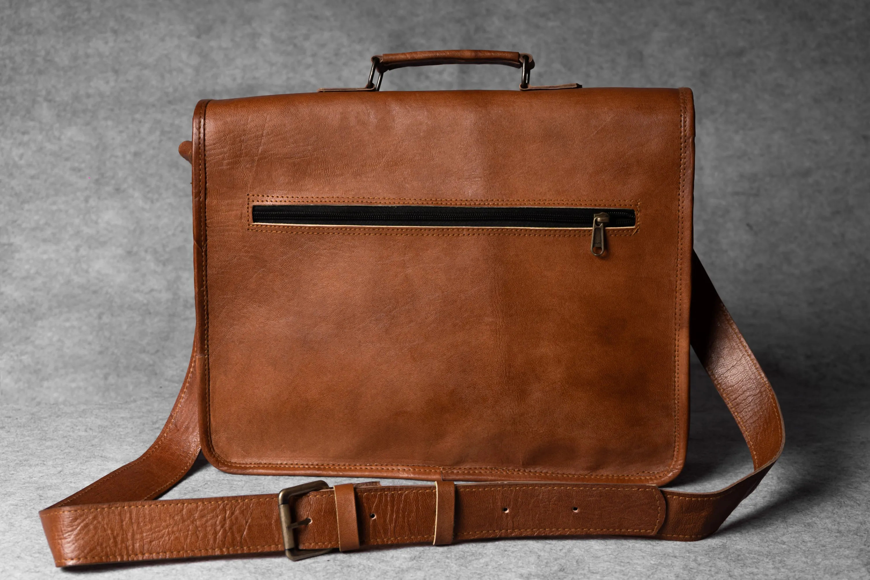 Timeless Classic Vintage Leather Messenger Bag