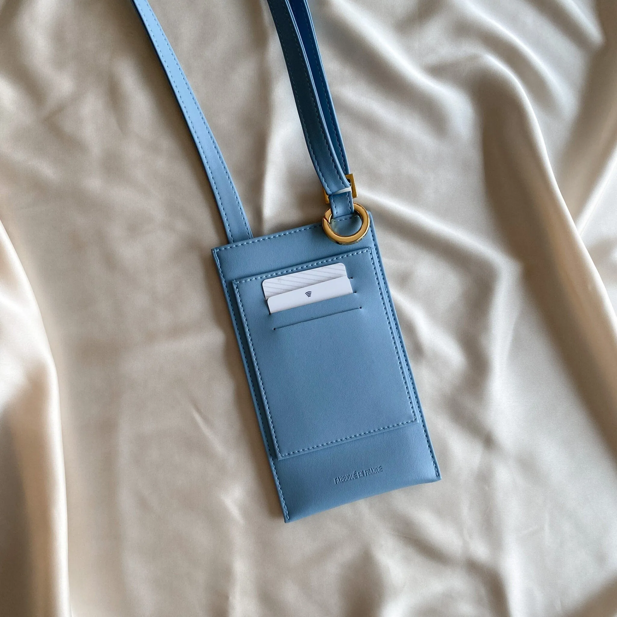 Vanilla Vegan Apple Leather Pouch | Blue