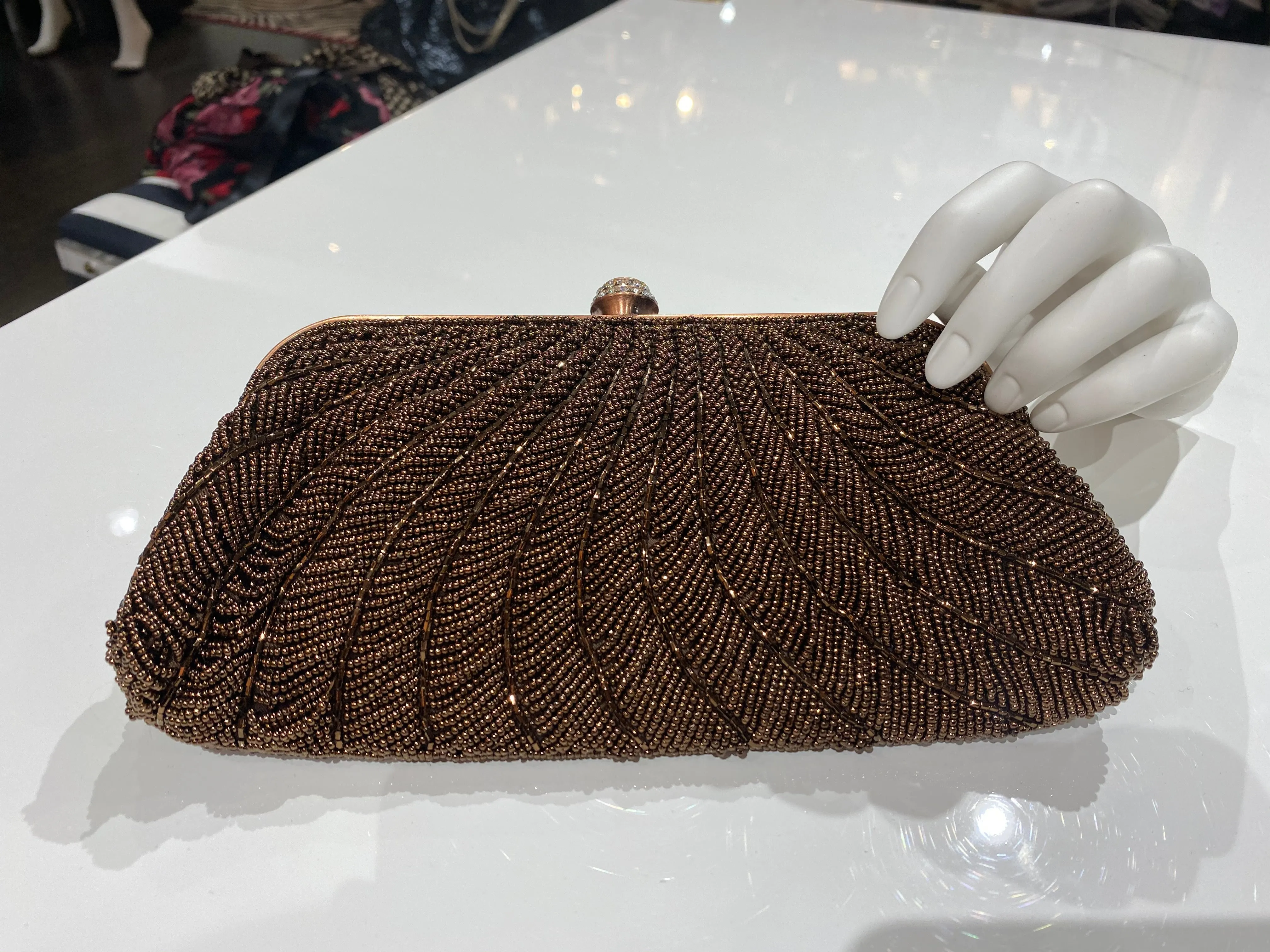 Vintage: Bronze Beaded Clutch With diamond Clasp