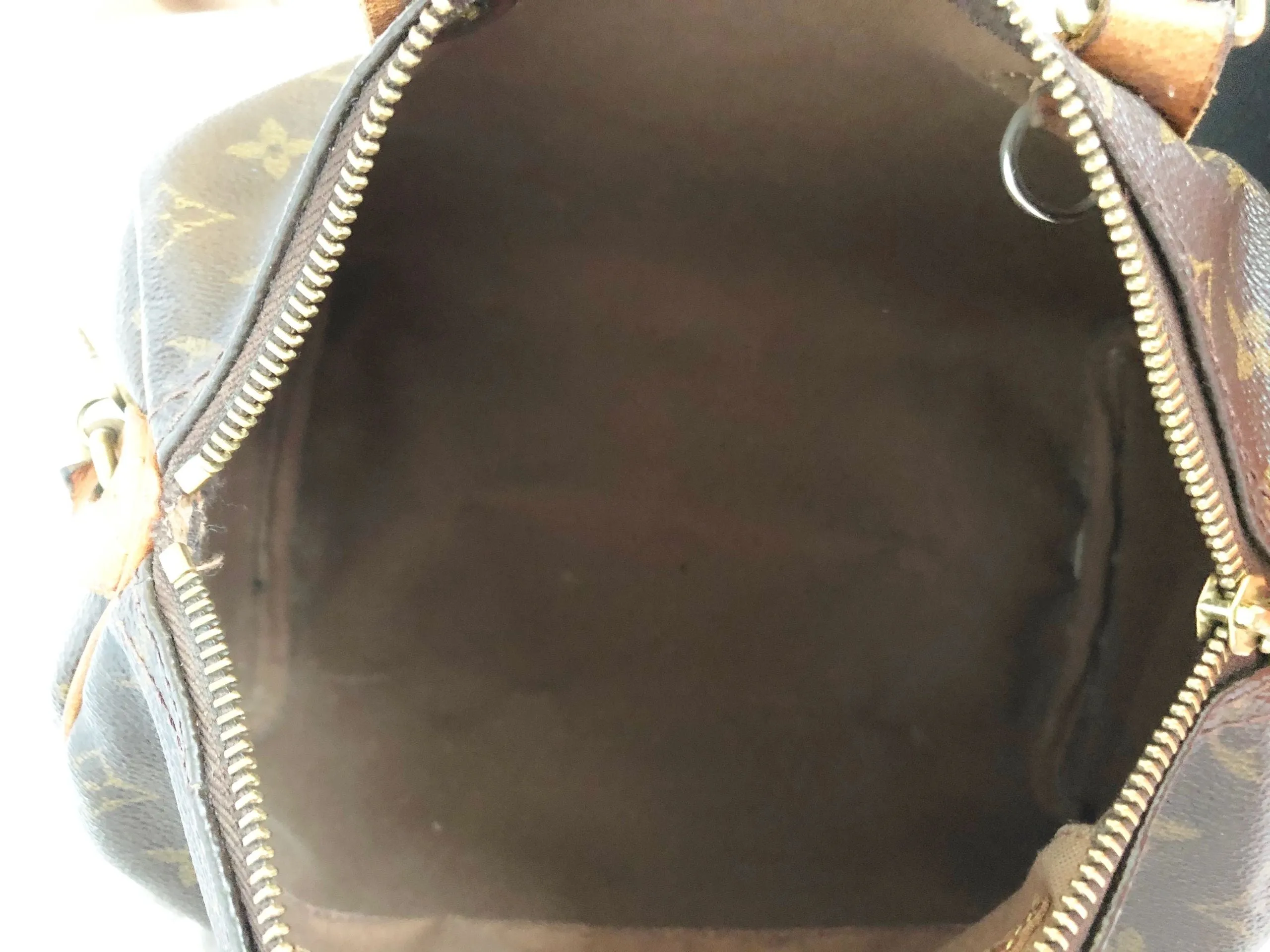 Vintage Monogram Speedy 25