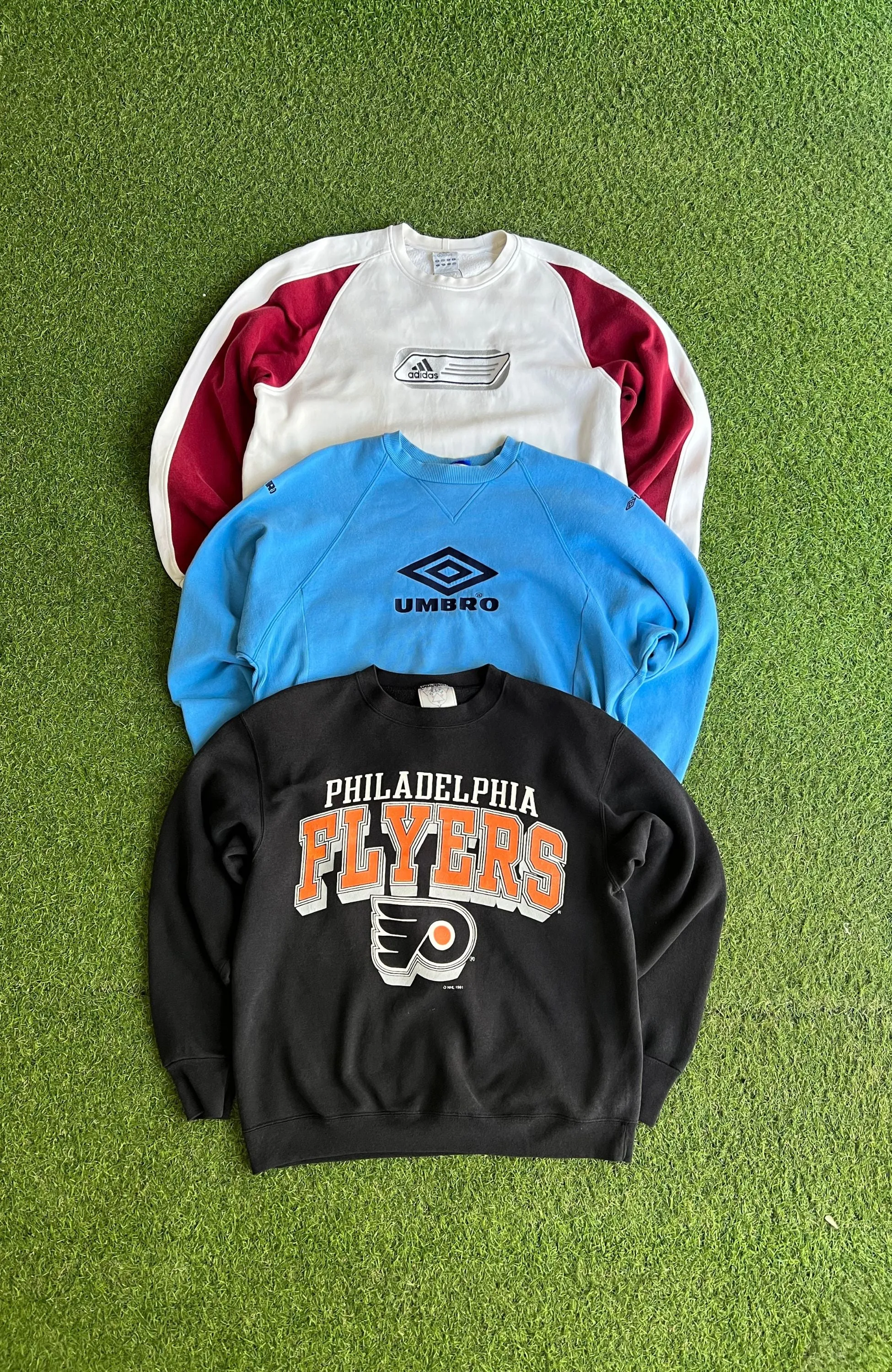 VINTAGE SWEATER MYSTERY BOX